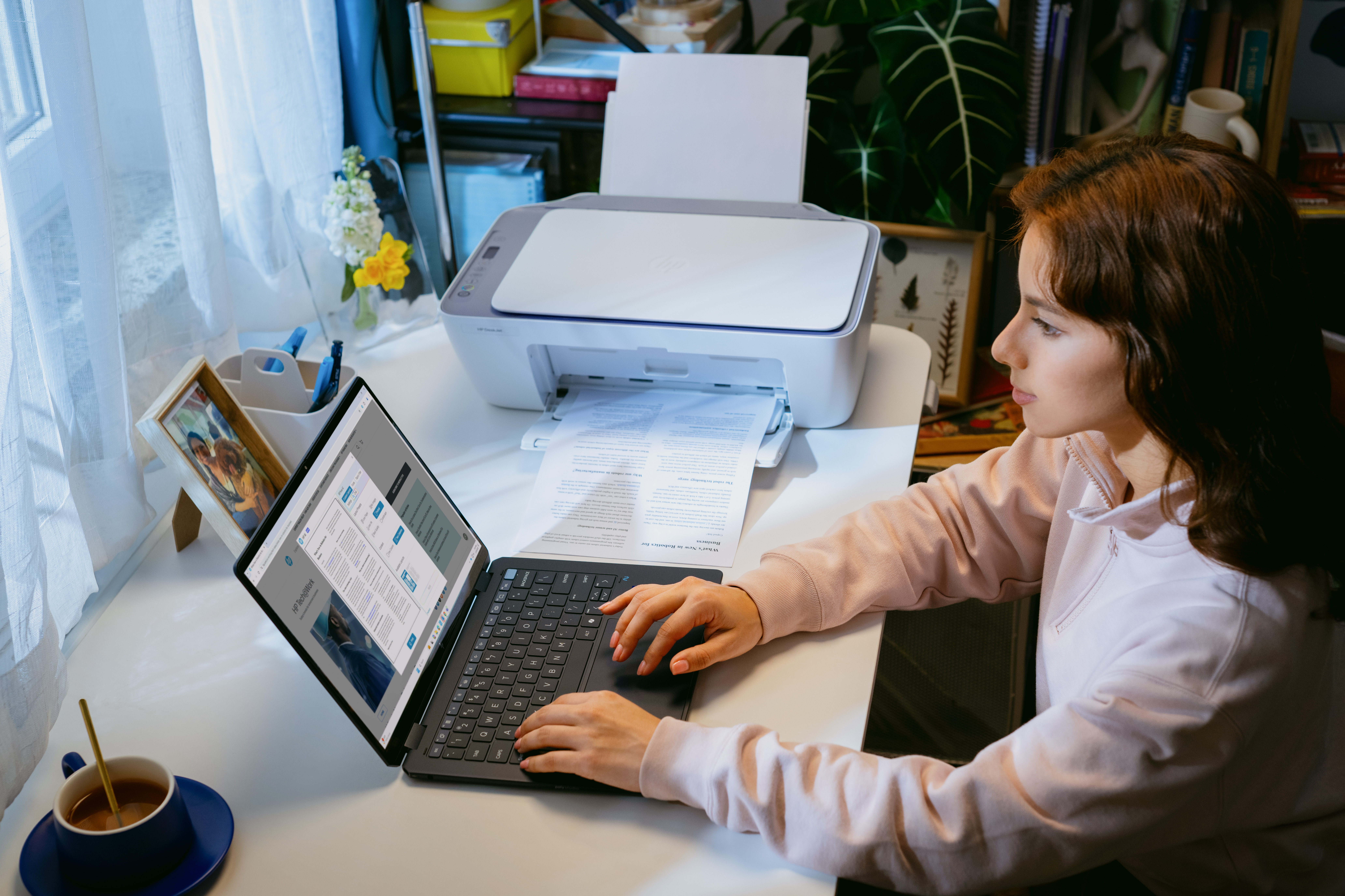 HP - Impressora Multifunções a Jato de Tinta HP DeskJet 2922 All-in-One WiFi