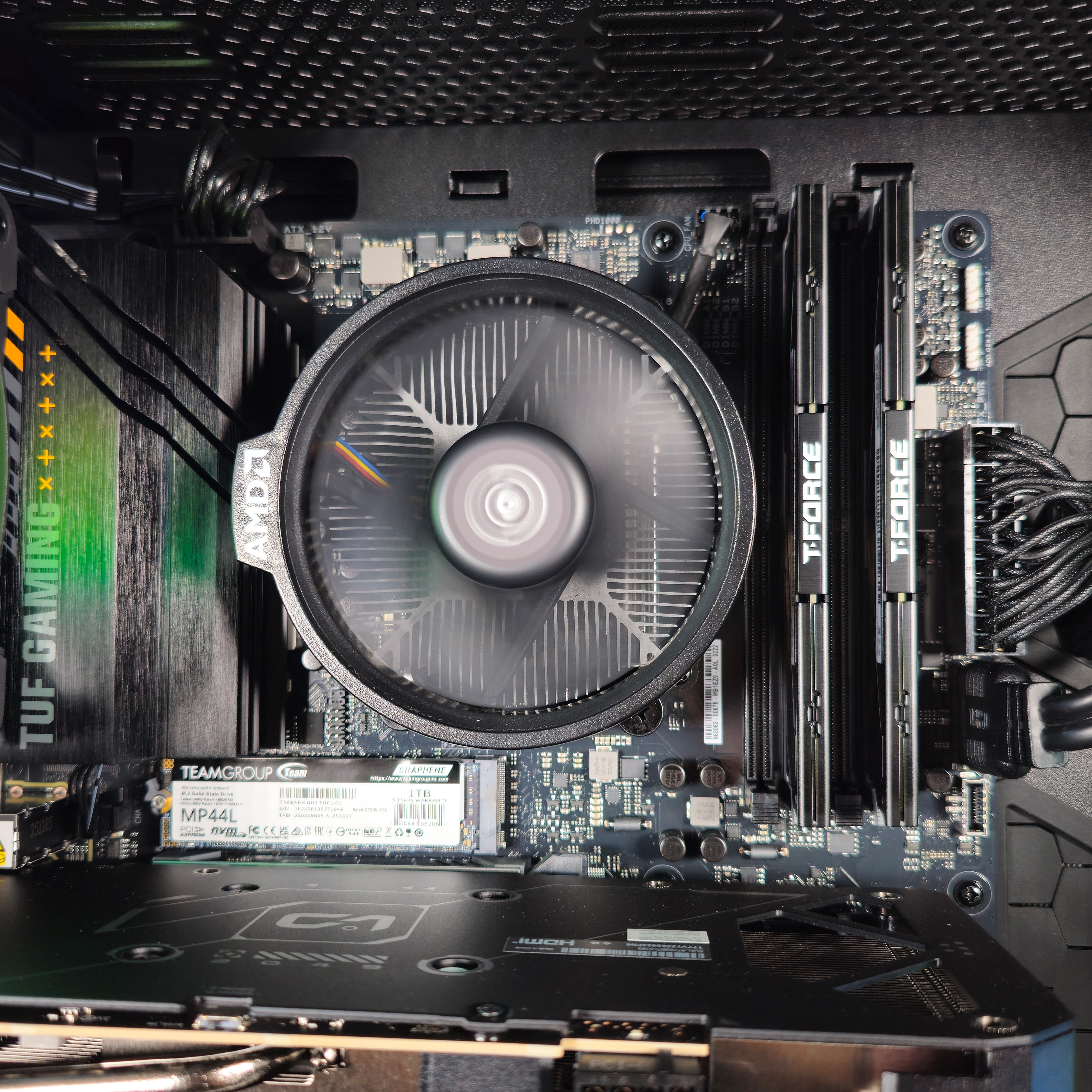 AURA PC - Computador AURA Gamer-PC Powered by ASUS Ryzen 5 7500F 32GB DDR5 1TB RTX 5060 Ti 16GB WiFi W11