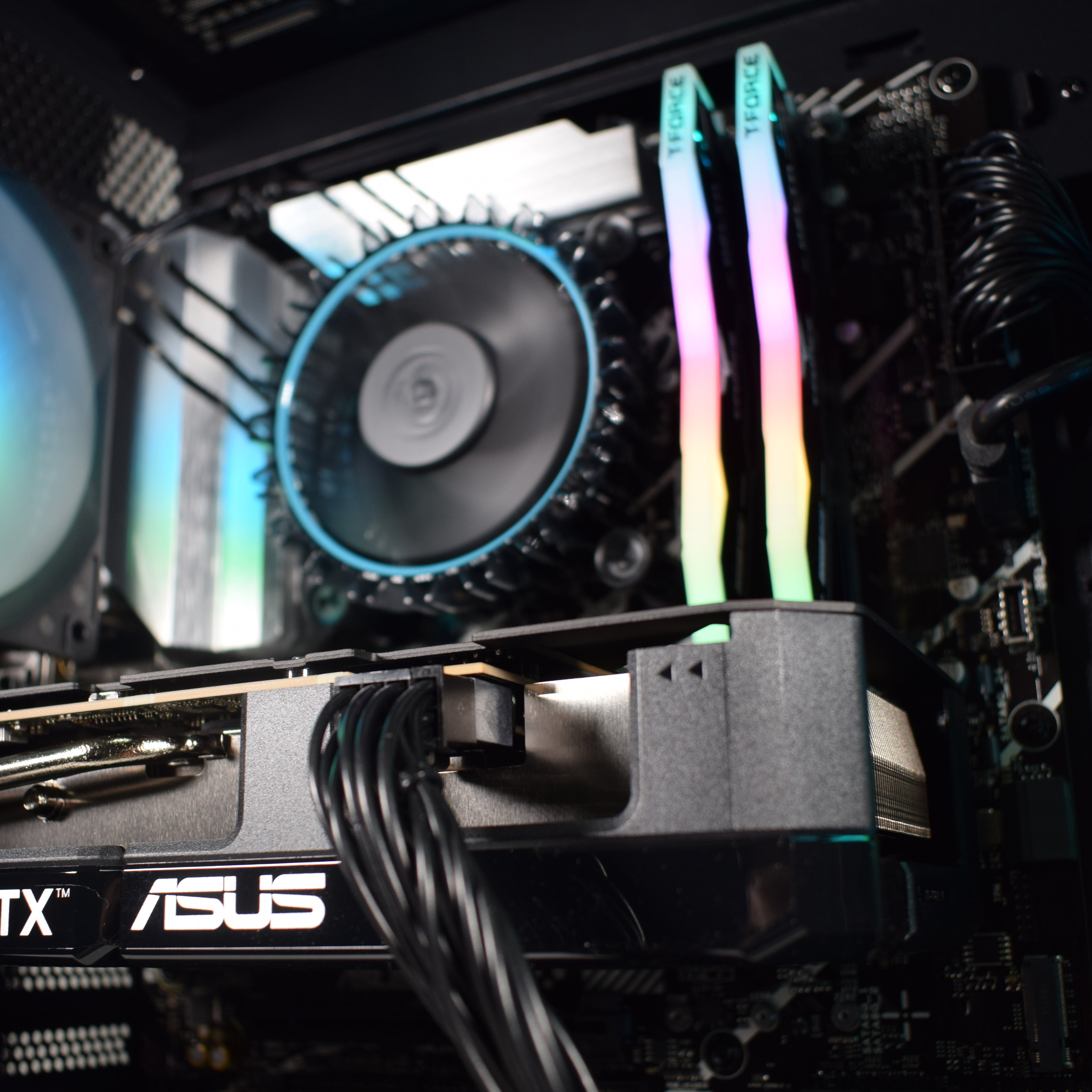 AURA PC - Computador AURA Gamer-PC Powered by ASUS Intel i5 14400F 32GB DDR5 1TB RTX 5060 Ti 16GB WiFi W11