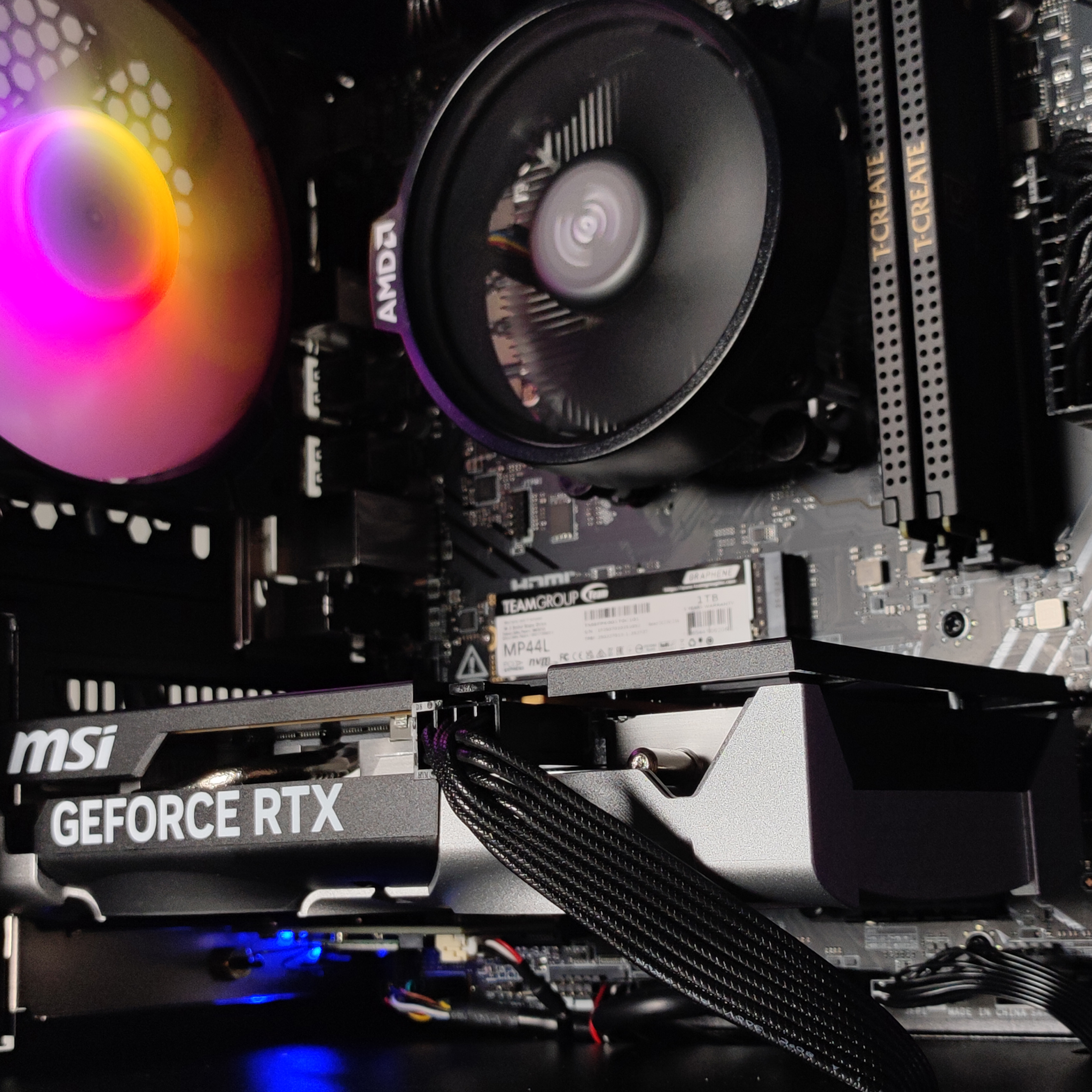 AURA PC - Computador AURA Gamer-PC Ryzen 5 7500F 32GB DDR5 1TB RTX 5060 WiFi W11