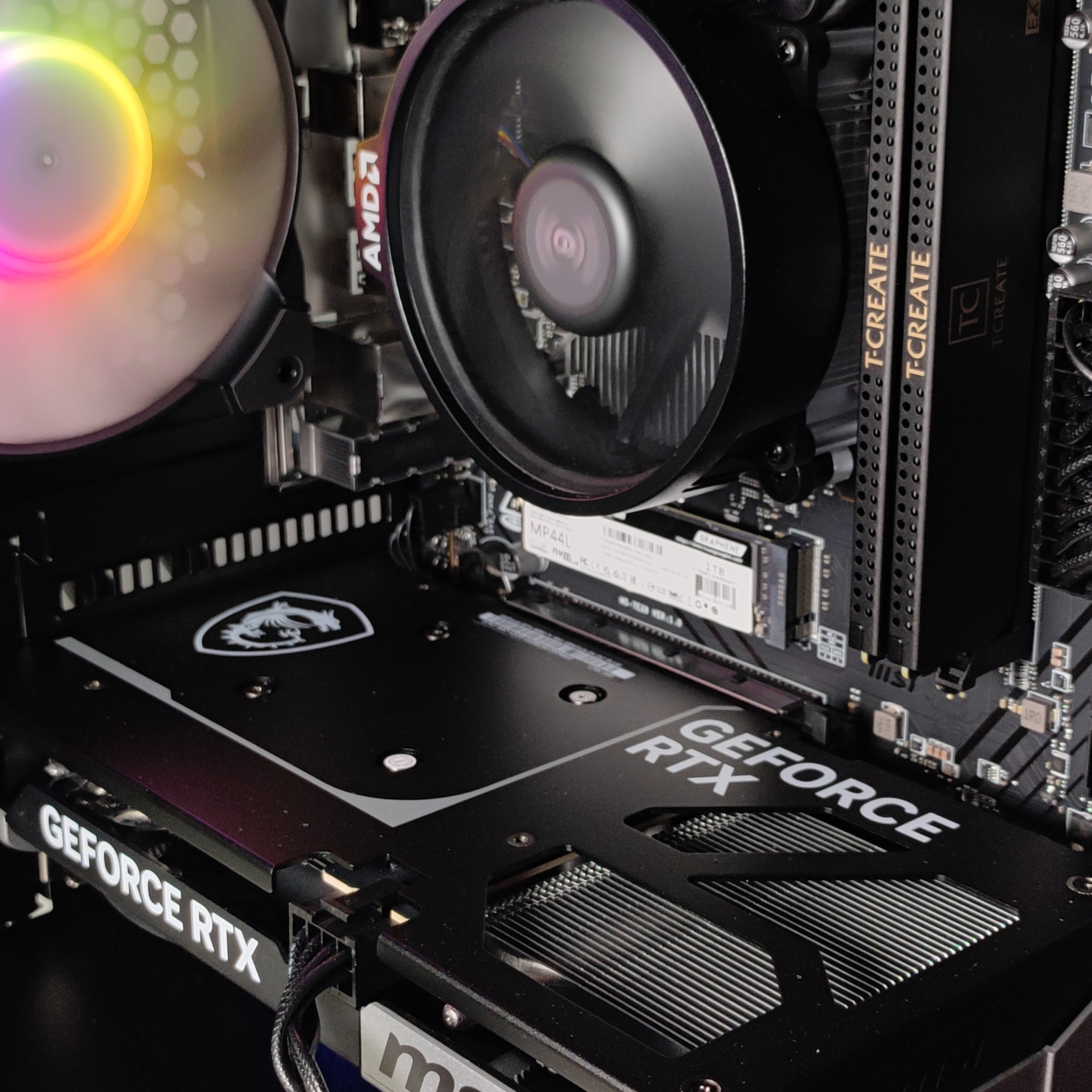 aura-pc - Computador AURA Gamer-PC Ryzen 5 7500F 32GB DDR5 1TB RTX 5060 Ti 16GB WiFi W11 V2