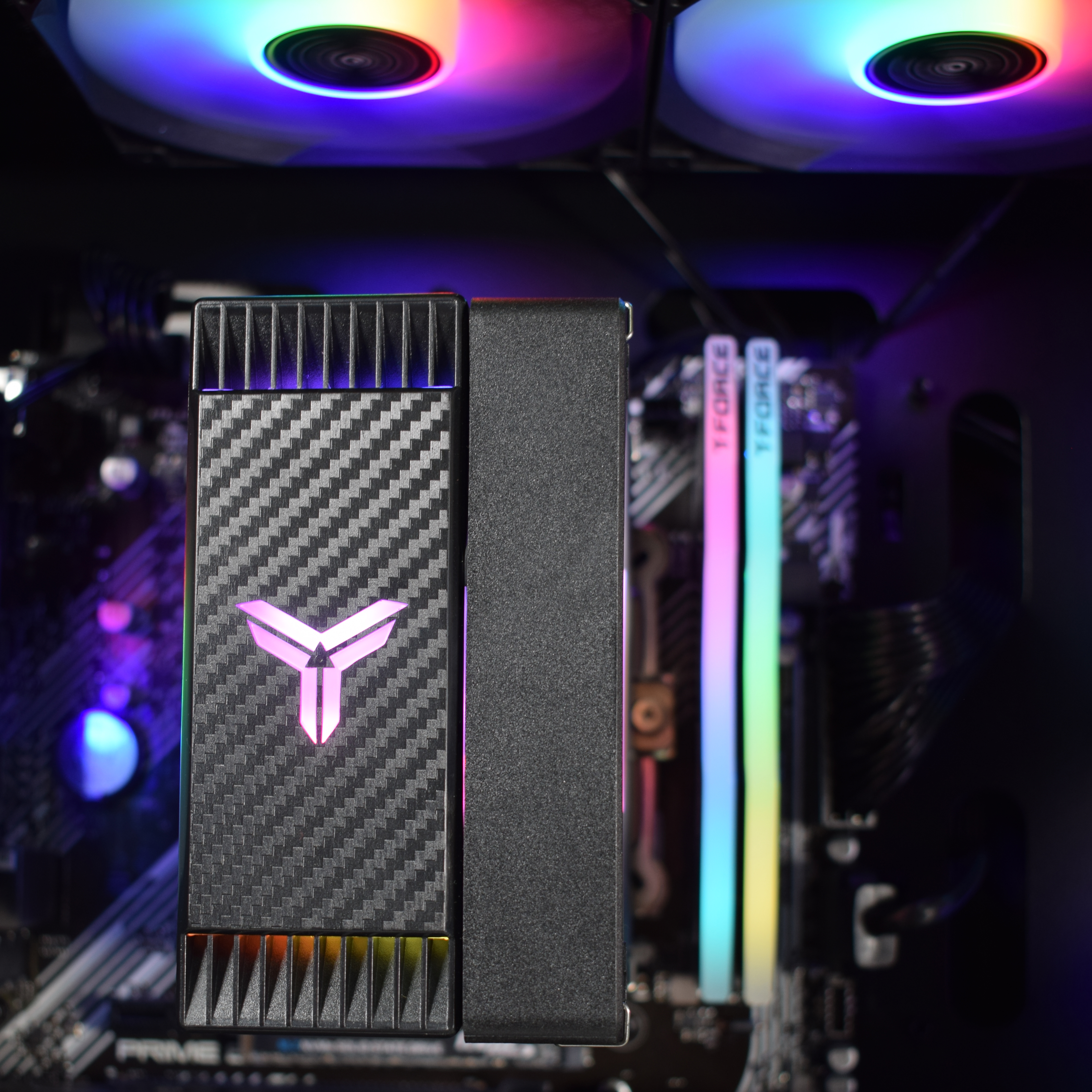 AURA PC - Computador AURA Limited-PC Ryzen 7 5700X 32GB DDR4 1TB RTX 5060 W11