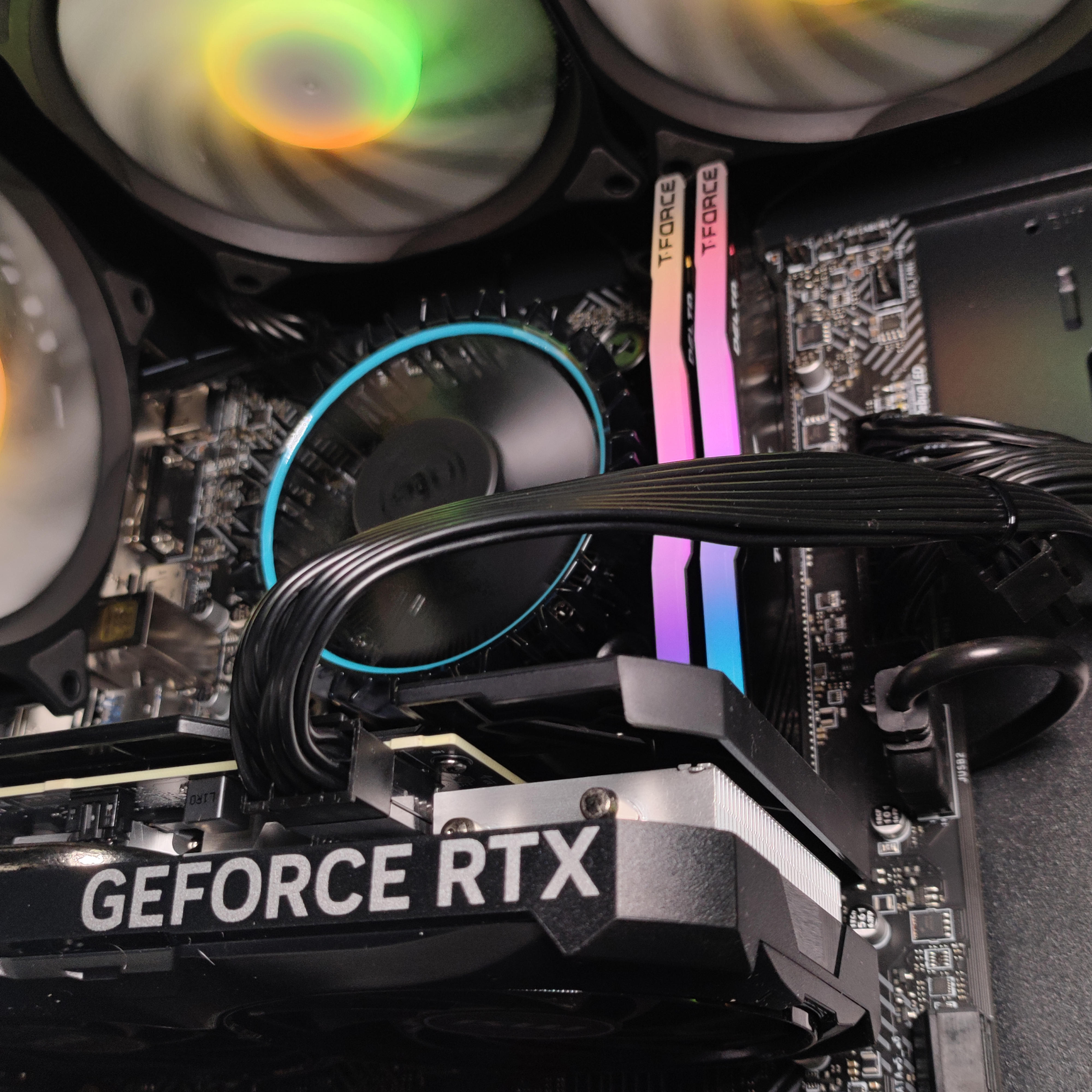 AURA PC - Computador AURA Limited-PC Intel i5 13400F 16GB DDR4 1TB RTX 4060 WiFi W11