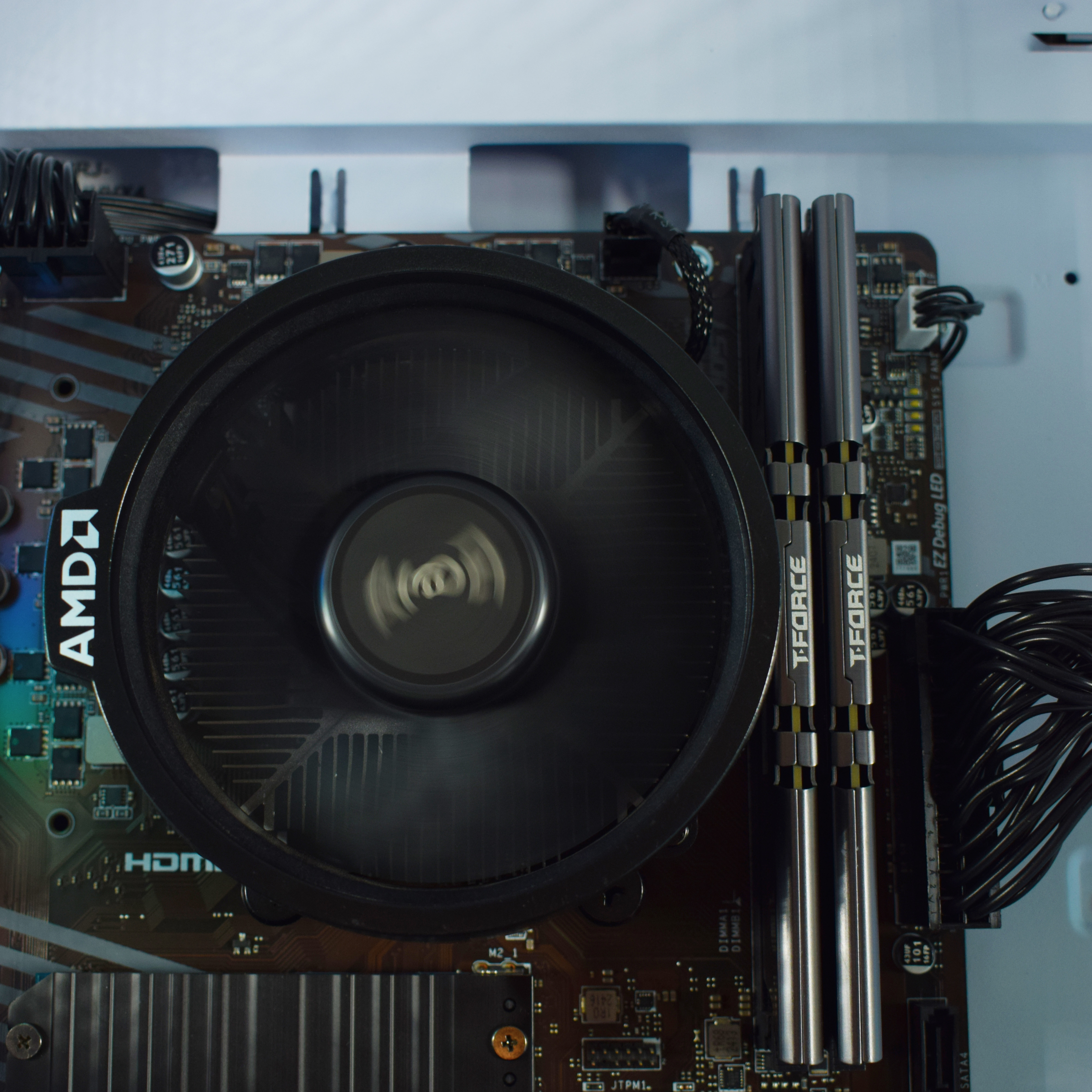 AURA PC - Computador AURA Limited-PC Ryzen 5 5600 16GB DDR4 1TB RTX 4060 W11