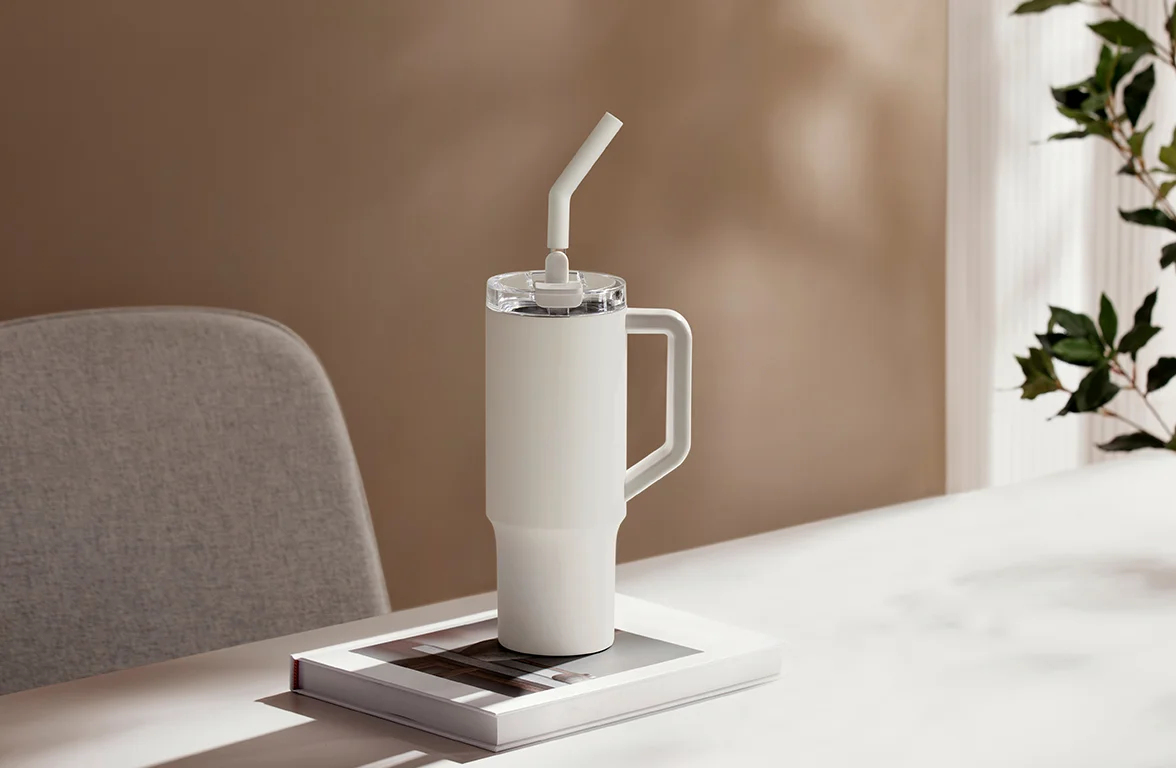 Xiaomi - Caneca com Palhinha Xiaomi Straw Mug 1L