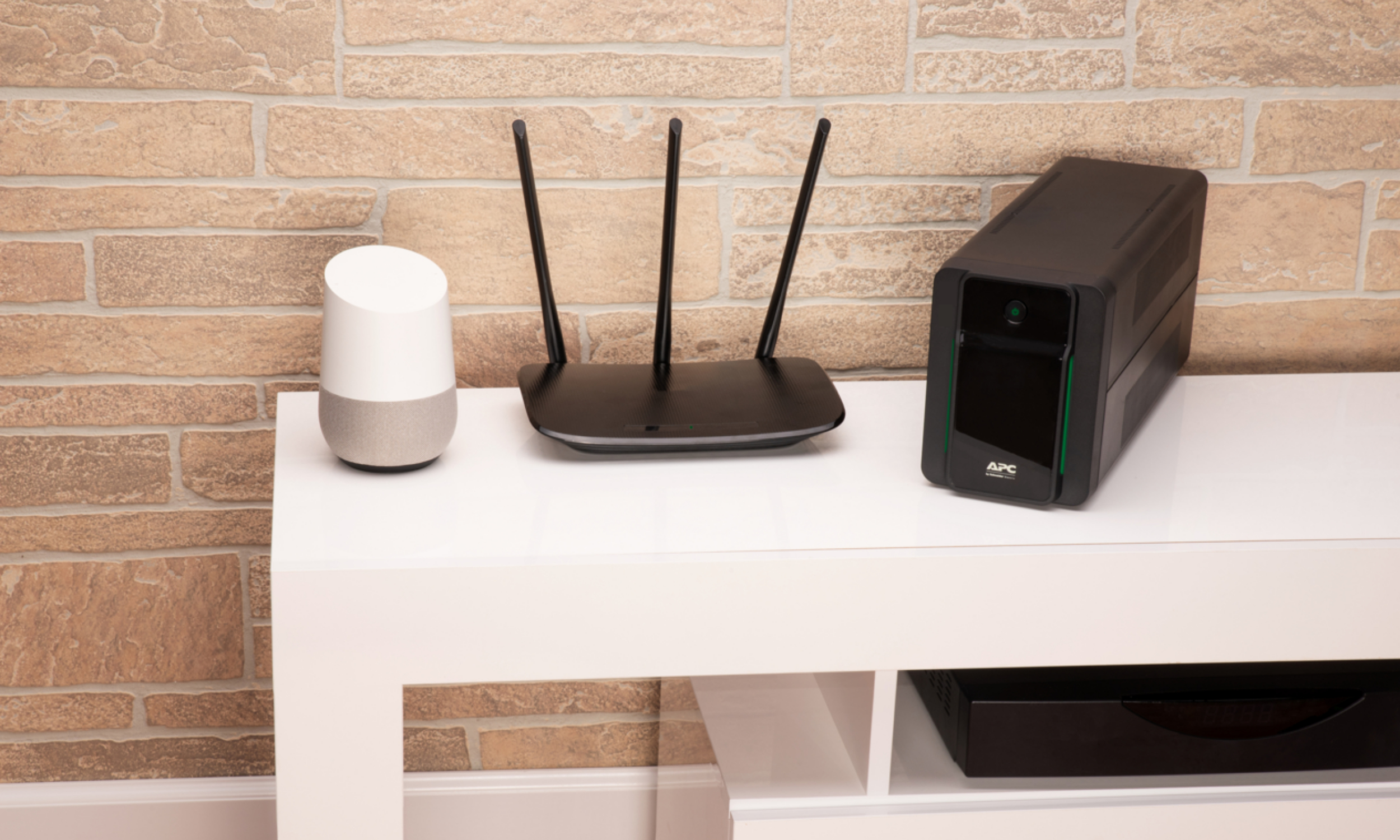 APC - UPS APC Back-UPS 750VA 230V IEC