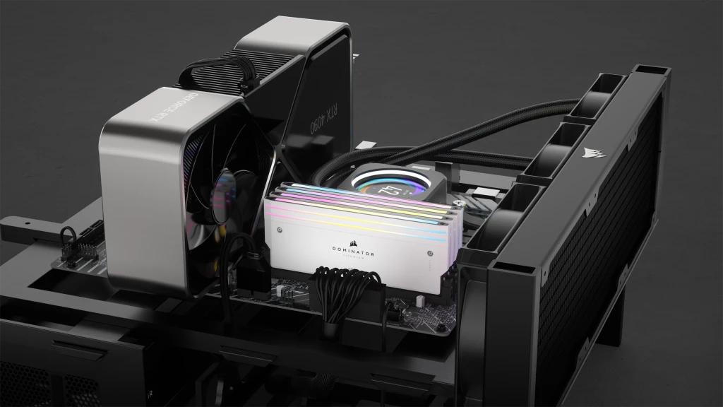 Corsair - Corsair Kit 32GB (2 x 16GB) DDR5 7200MHz Dominator Titanium RGB White CL34
