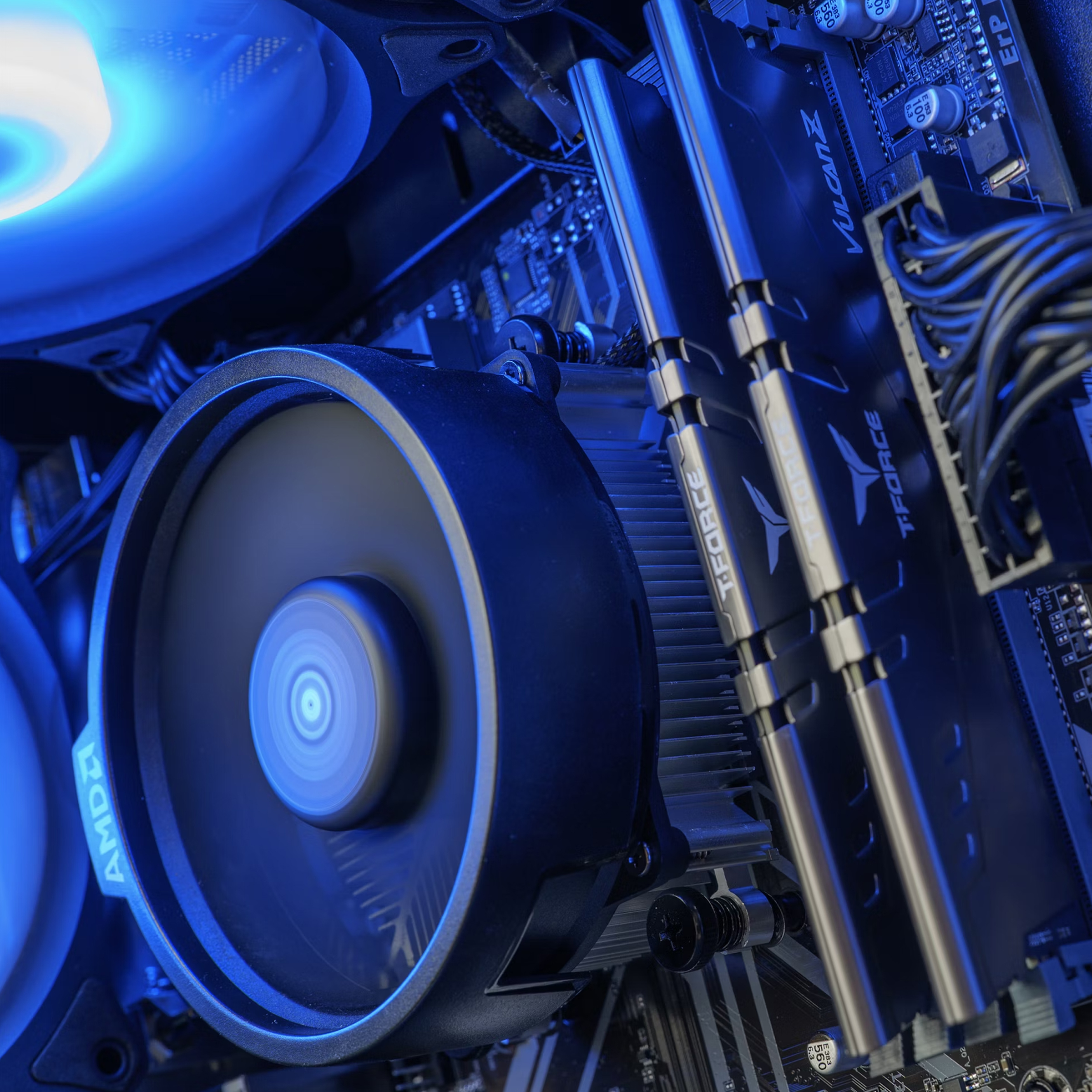 King Mod Systems - Computador Mach 1  Gamer-PC Ryzen 5 5600 16GB DDR4 1TB RTX 4060 WiFi W11