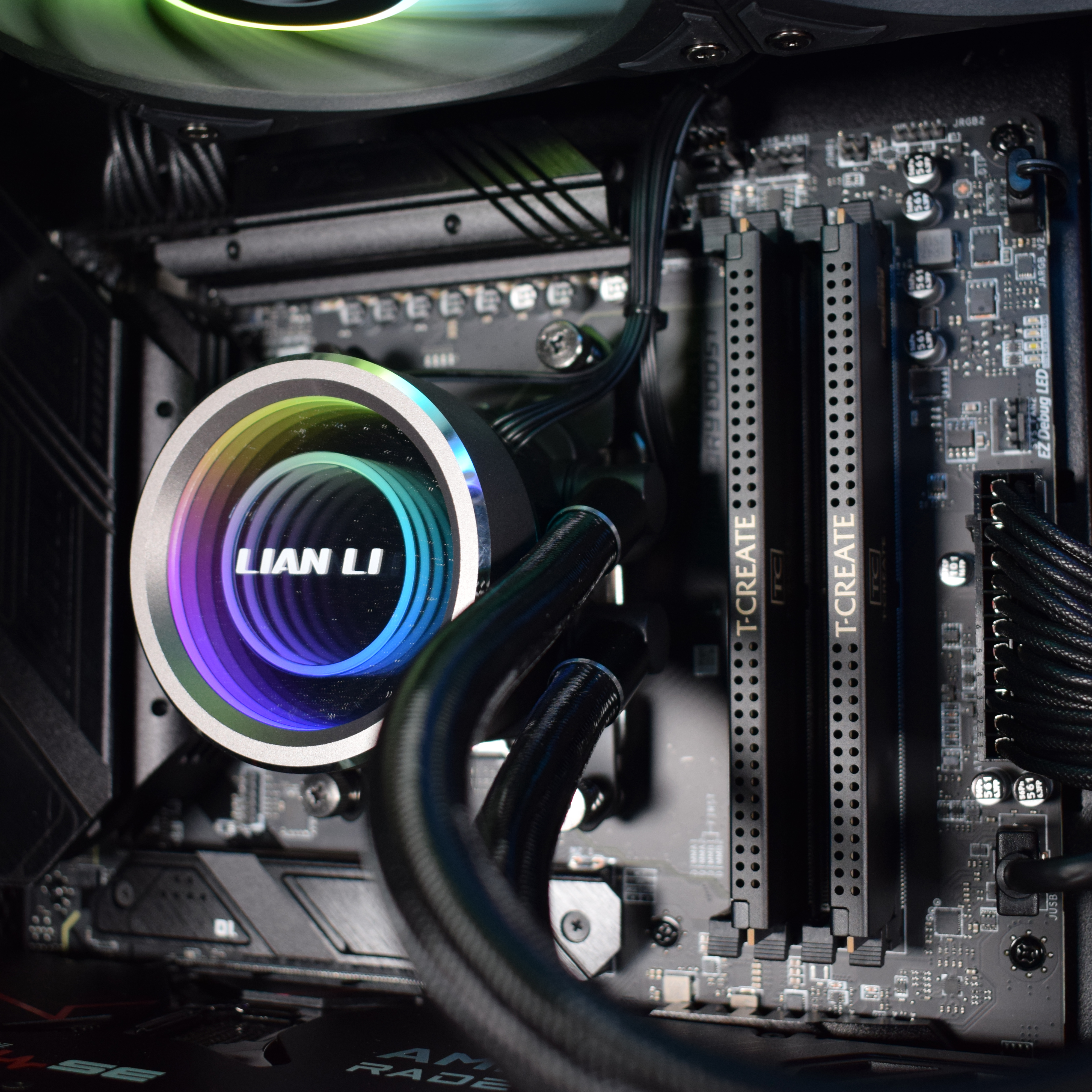 King Mod Systems - Computador King Mod Gamer-PC Ryzen 7 9800X3D 32GB DDR5 2TB RX 9070 XT WiFi W11