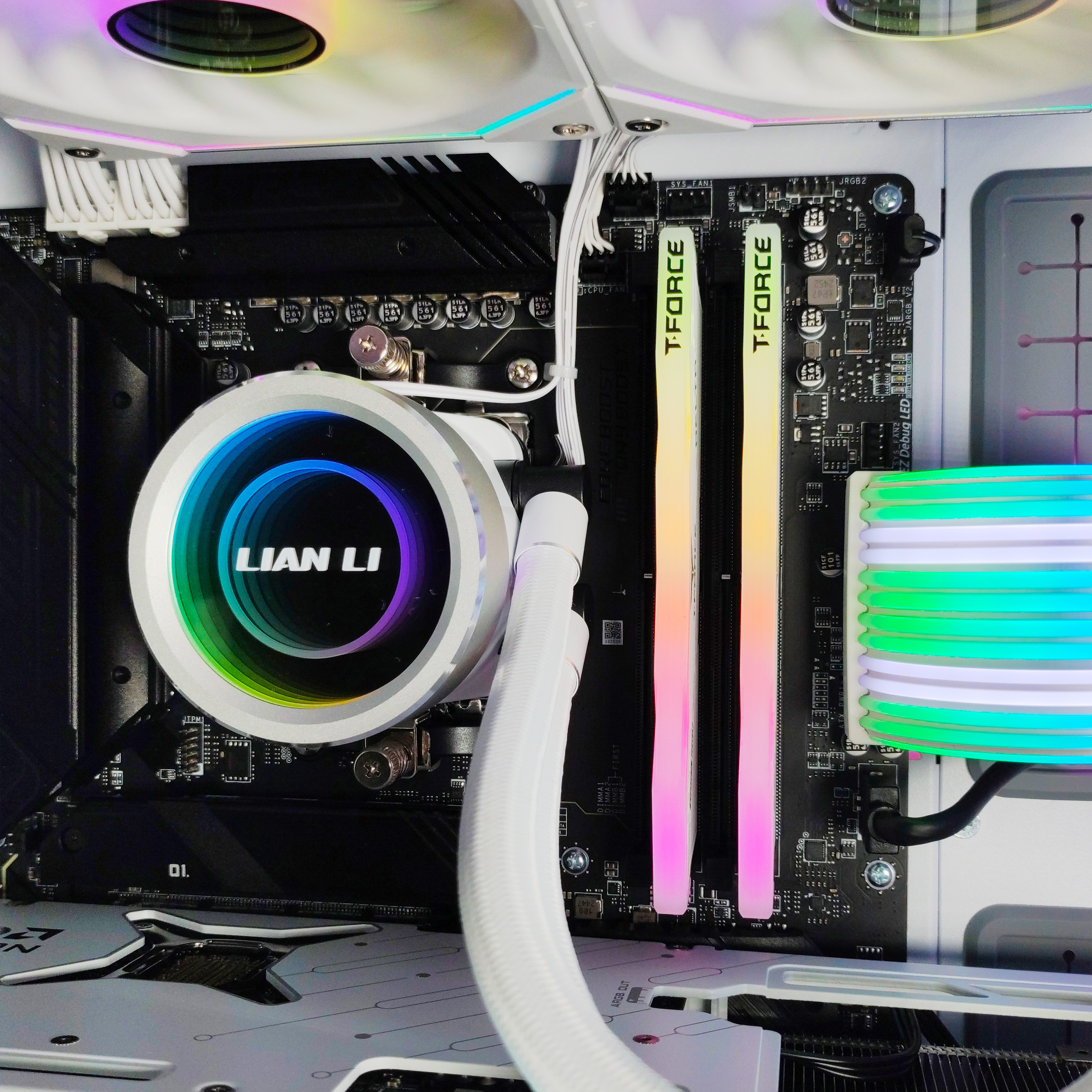 King Mod Systems - Computador King Mod Gamer-PC Ryzen 7 7800X3D 32GB DDR5 2TB RX 9070 XT WiFi W11