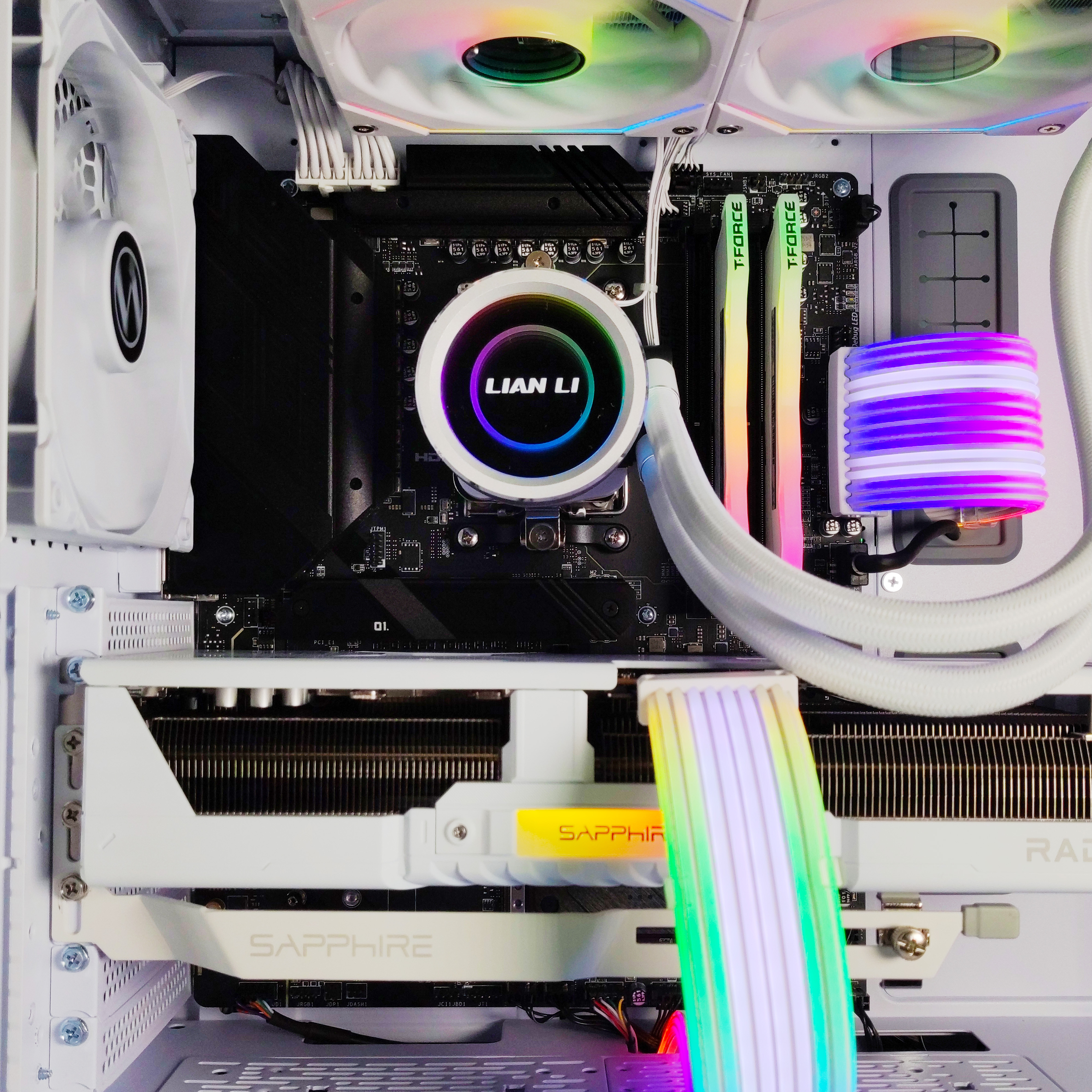 King Mod Systems - Computador King Mod Gamer-PC Ryzen 7 7800X3D 32GB DDR5 2TB RX 9070 XT WiFi W11