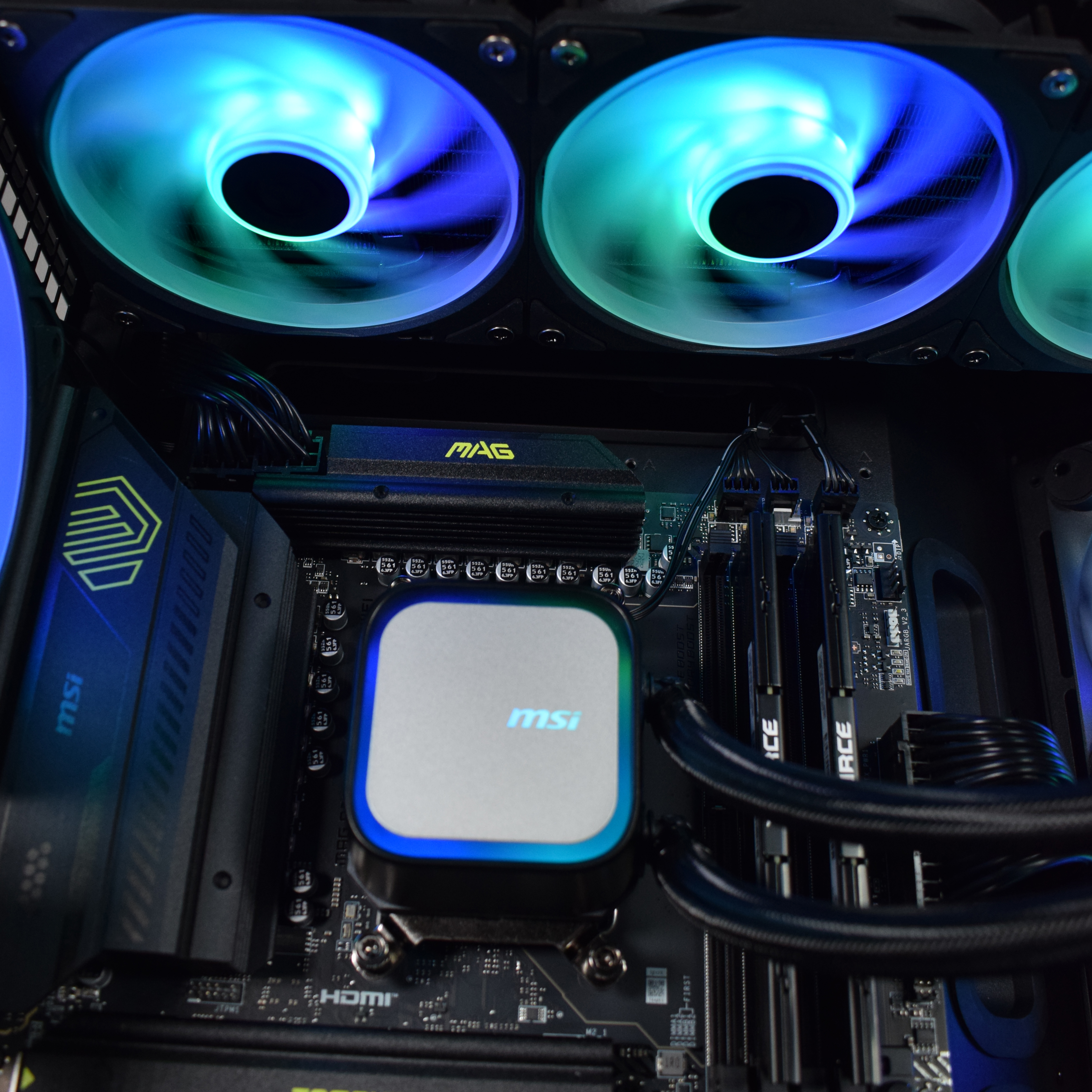 King Mod Systems - Computador King Mod Gamer-PC Ryzen 7 7800X3D 32GB DDR5 2TB RTX 5070 Ti WiFi W11