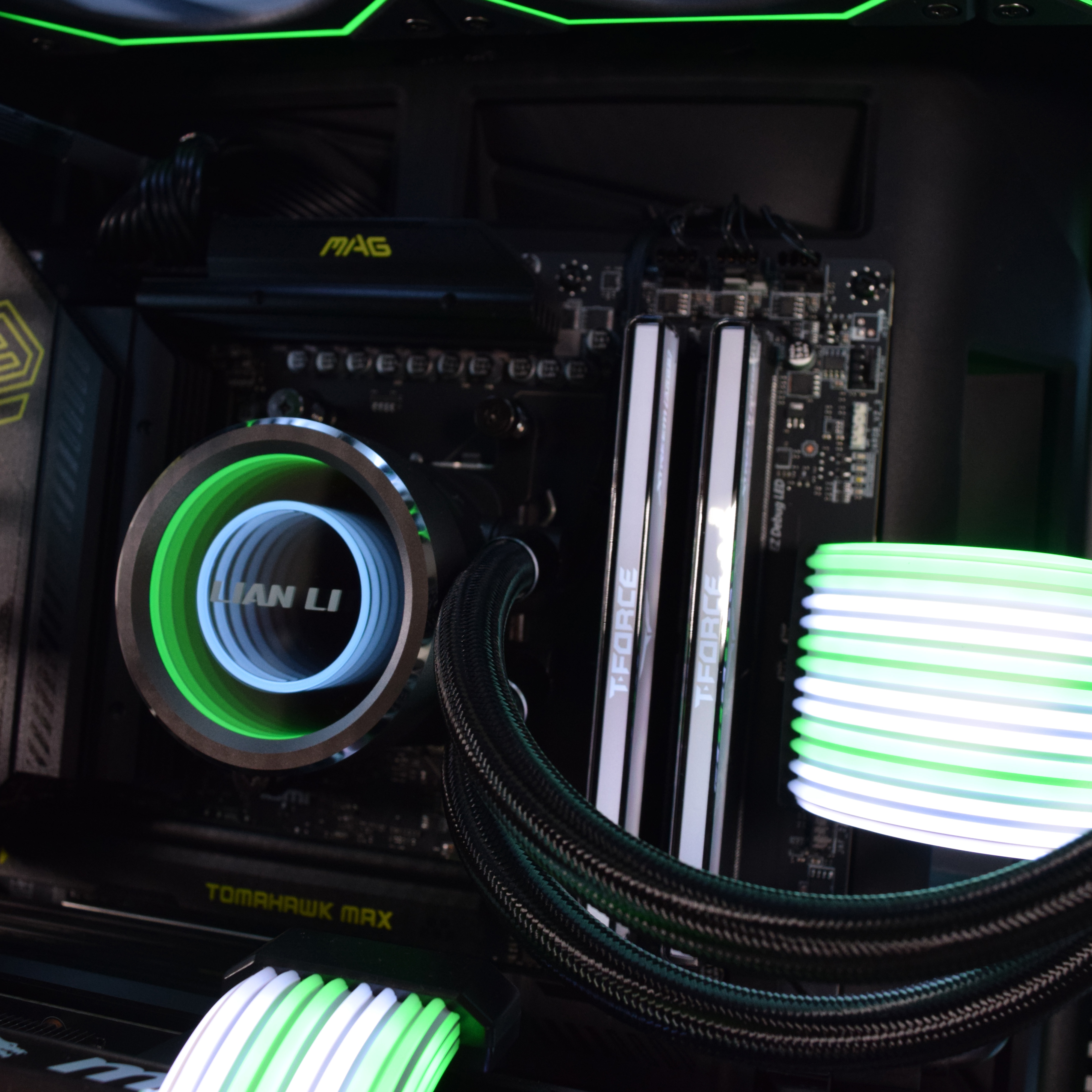 King Mod Systems - Computador King Mod Gamer-PC Ryzen 7 9800X3D 32GB DDR5 2TB RTX 5080 WiFi W11 V2