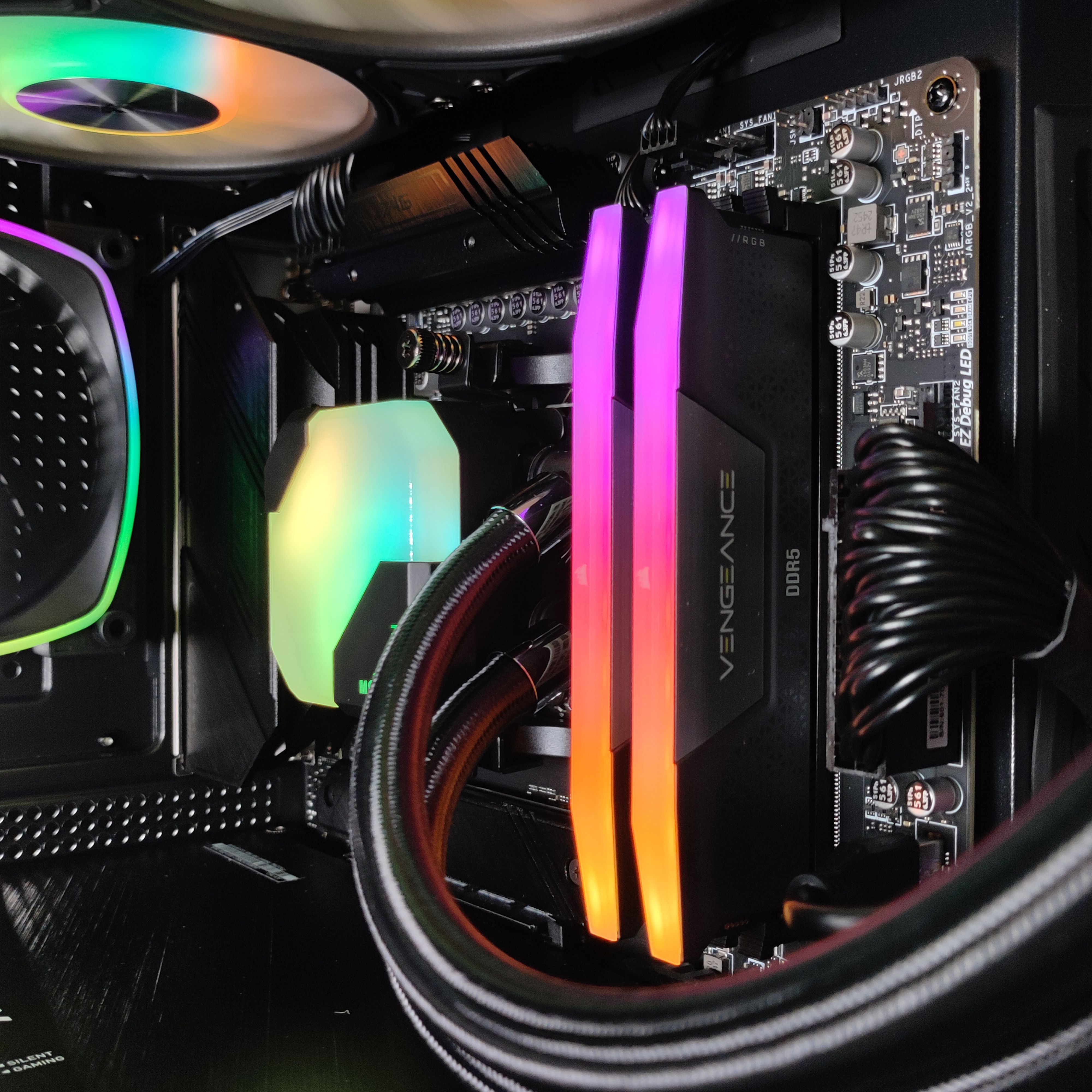 King Mod Systems - Computador King Mod Gamer-PC Ryzen 7 9800X3D 64GB DDR5 2TB RTX 5090 WiFi W11 V3