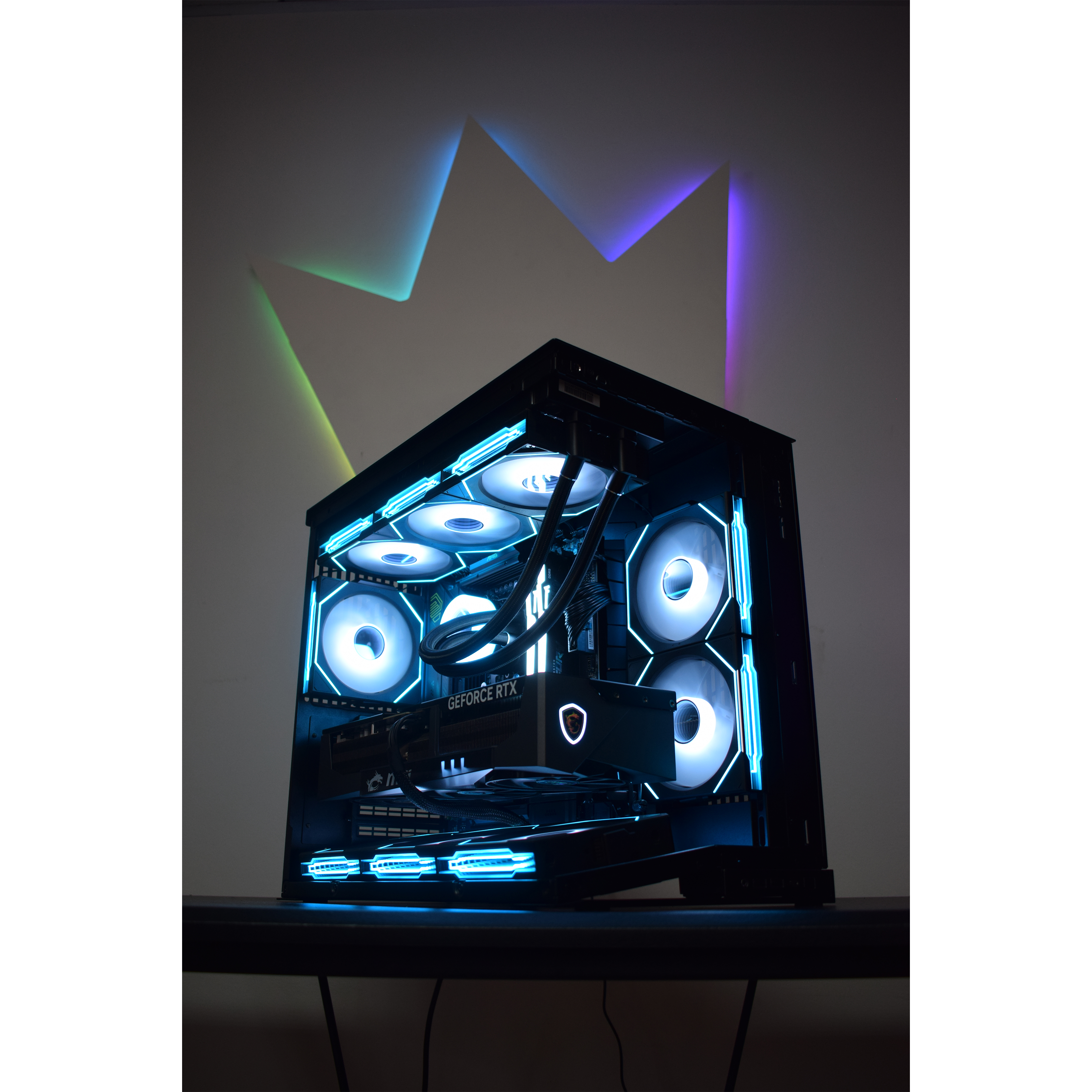 King Mod Systems - Computador King Mod Gamer-PC Ryzen 7 9800X3D 32GB DDR5 2TB RTX 5090 WiFi W11 V6
