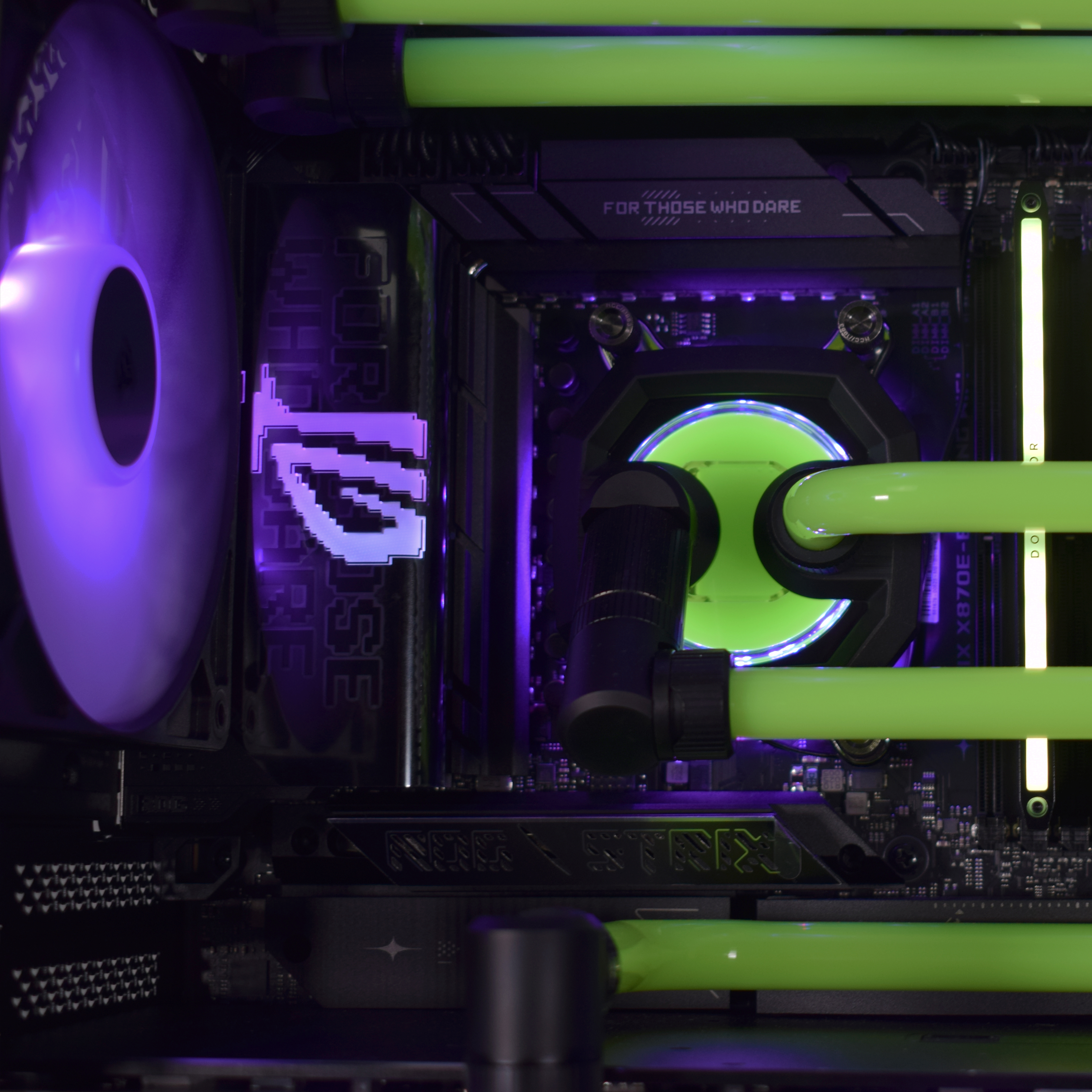 King Mod Systems - Computador King Mod Liquid-PC Ryzen 9 9950X3D 64GB DDR5 2TB RTX 5080 WiFi W11