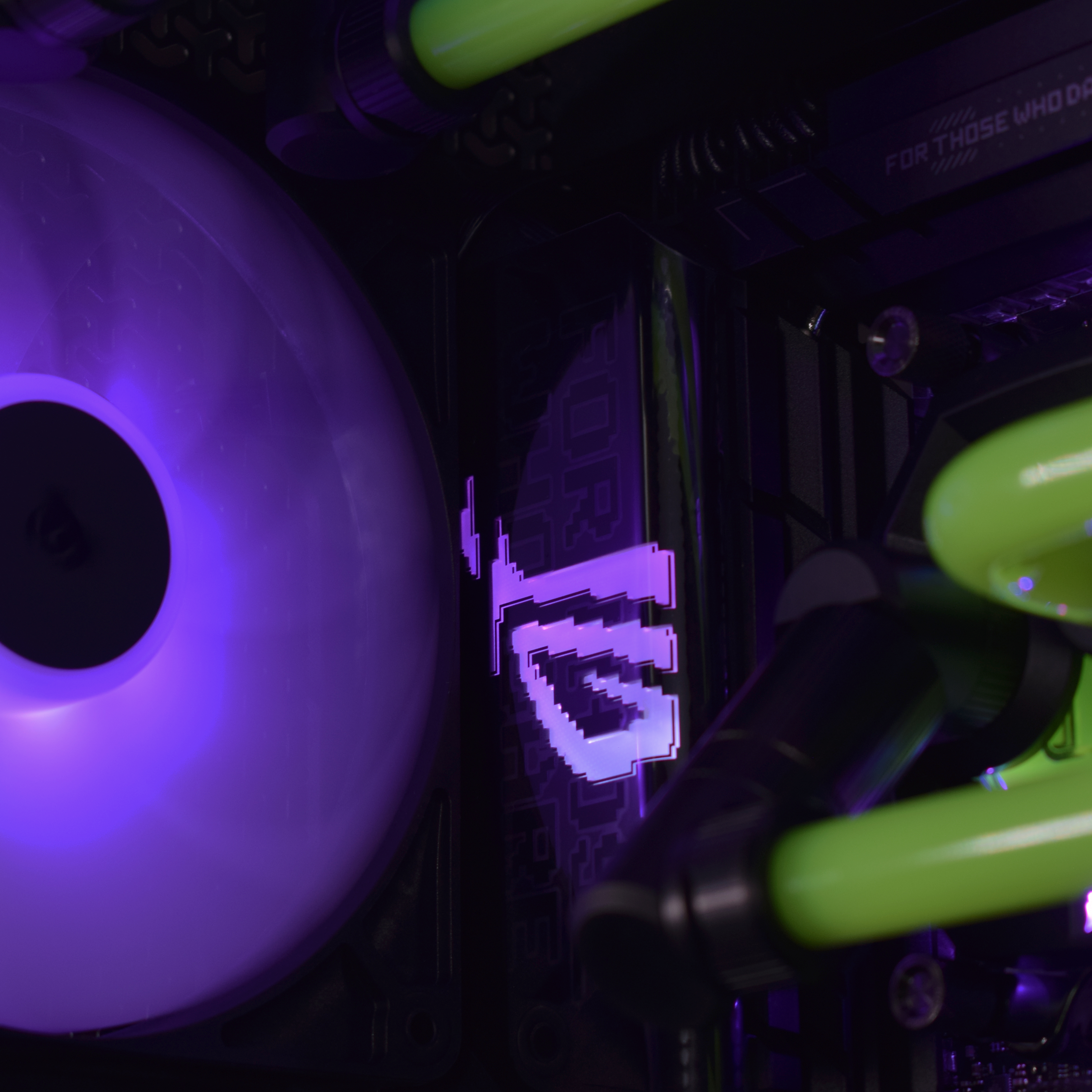 King Mod Systems - Computador King Mod Liquid-PC Ryzen 9 9950X3D 64GB DDR5 2TB RTX 5080 WiFi W11