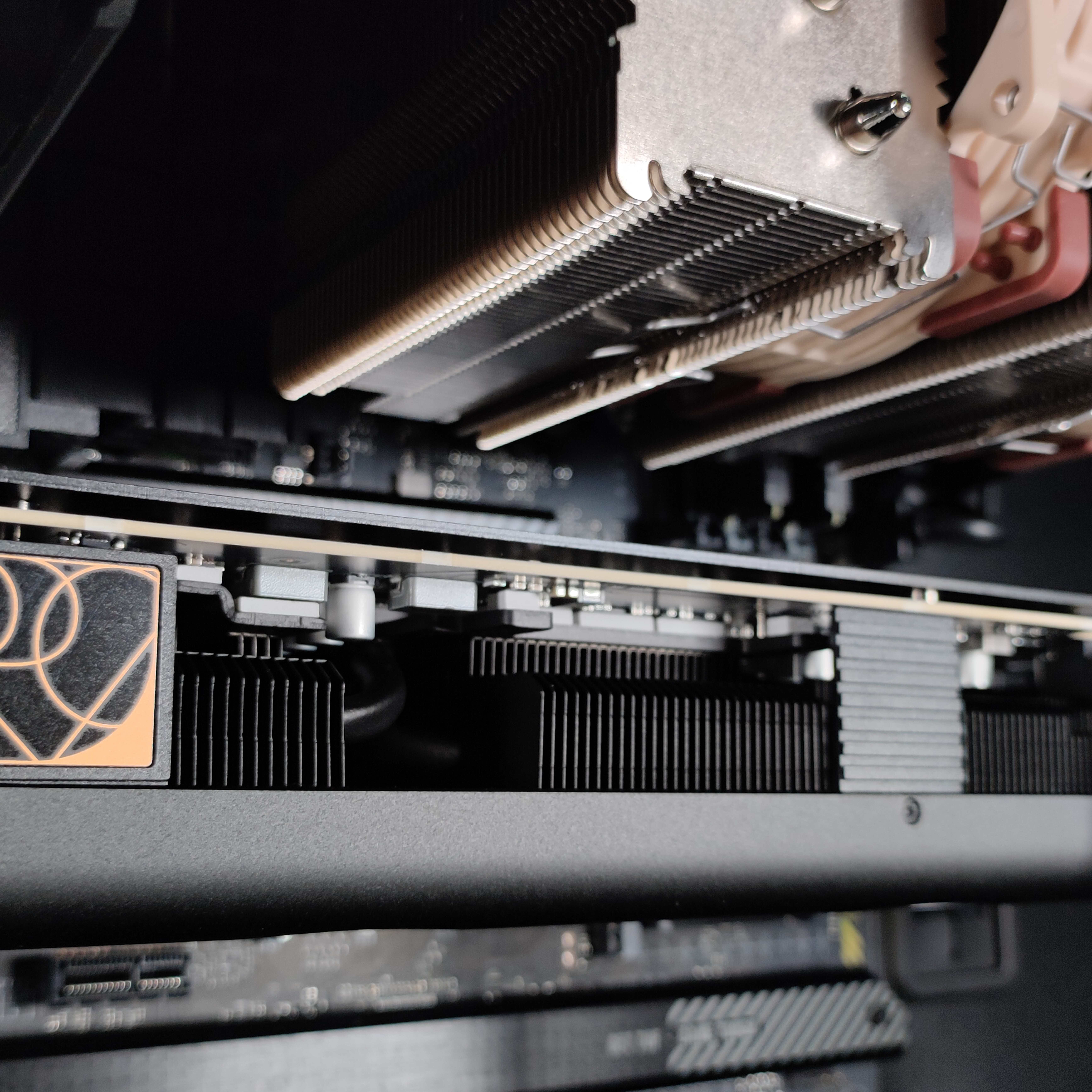 King Mod Systems - Computador King Mod Limited-PC Intel i7 14700F 64GB DDR5 2TB RTX 4080 SUPER WiFi W11