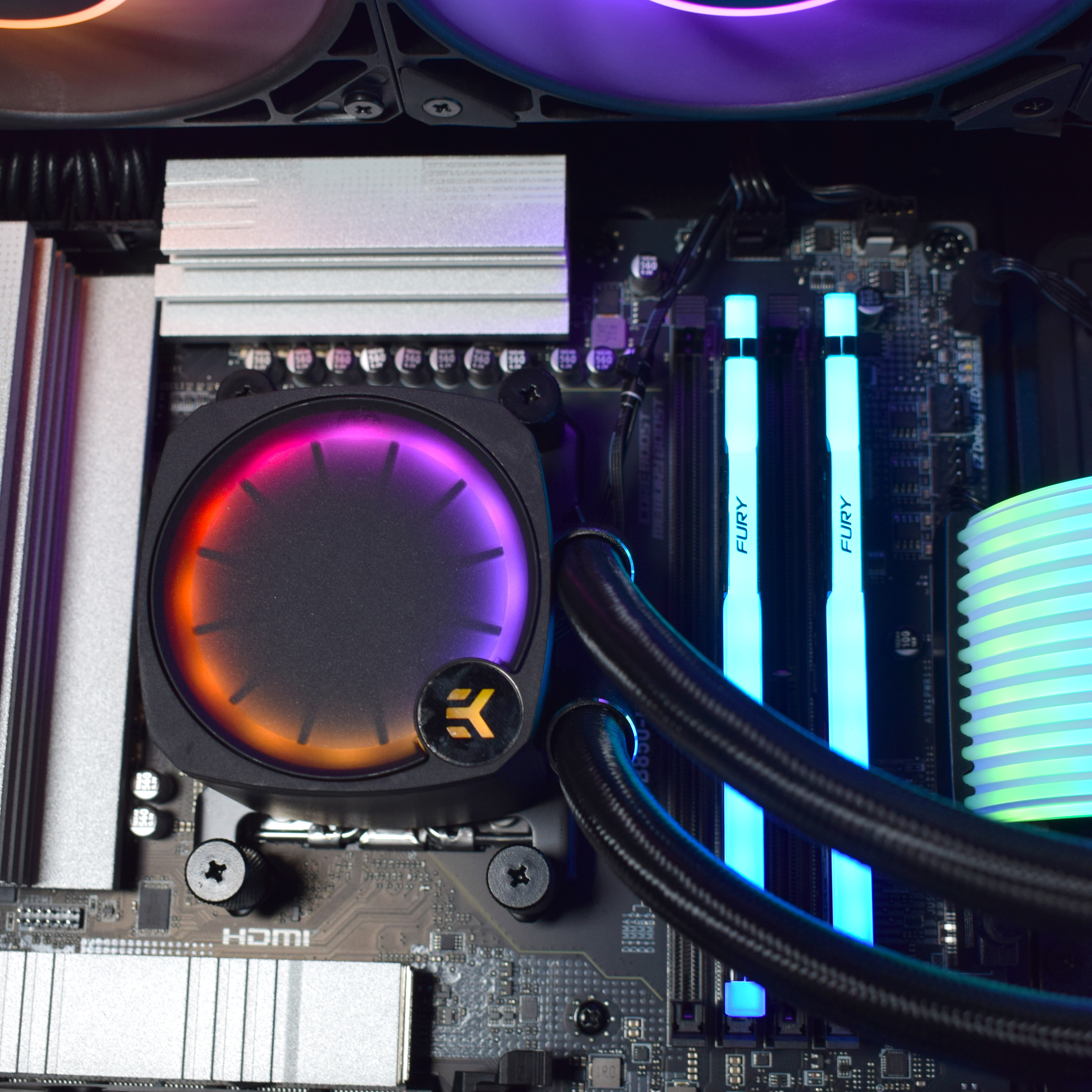 King Mod Systems - Computador King Mod Limited-PC Ryzen 7 9800X3D 64GB DDR5 2TB RTX 5080 WiFi W11