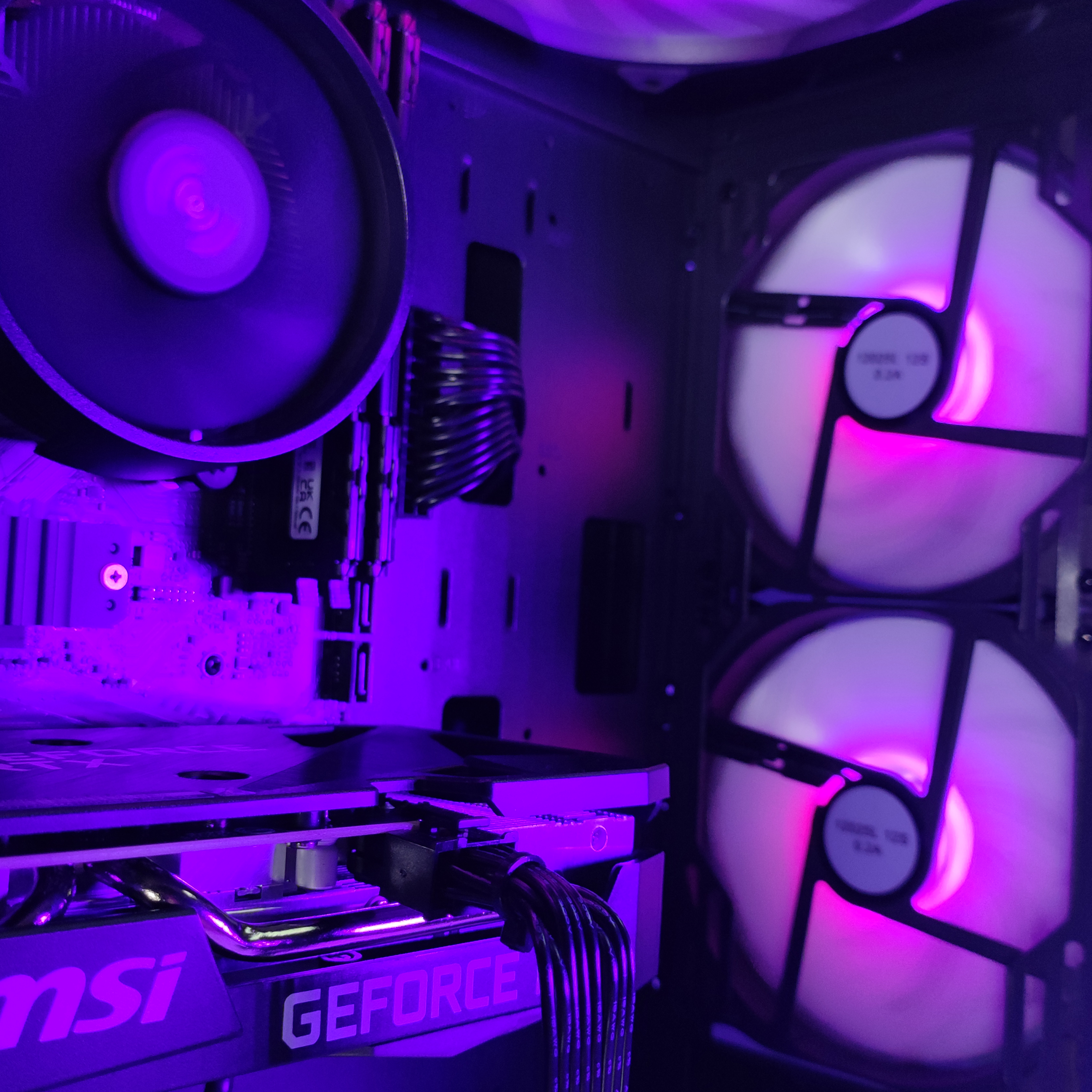 King Mod Systems - Computador King Mod Limited-PC Ryzen 5 5500 16GB DDR4 500GB RTX 3050 8GB WiFi W11
