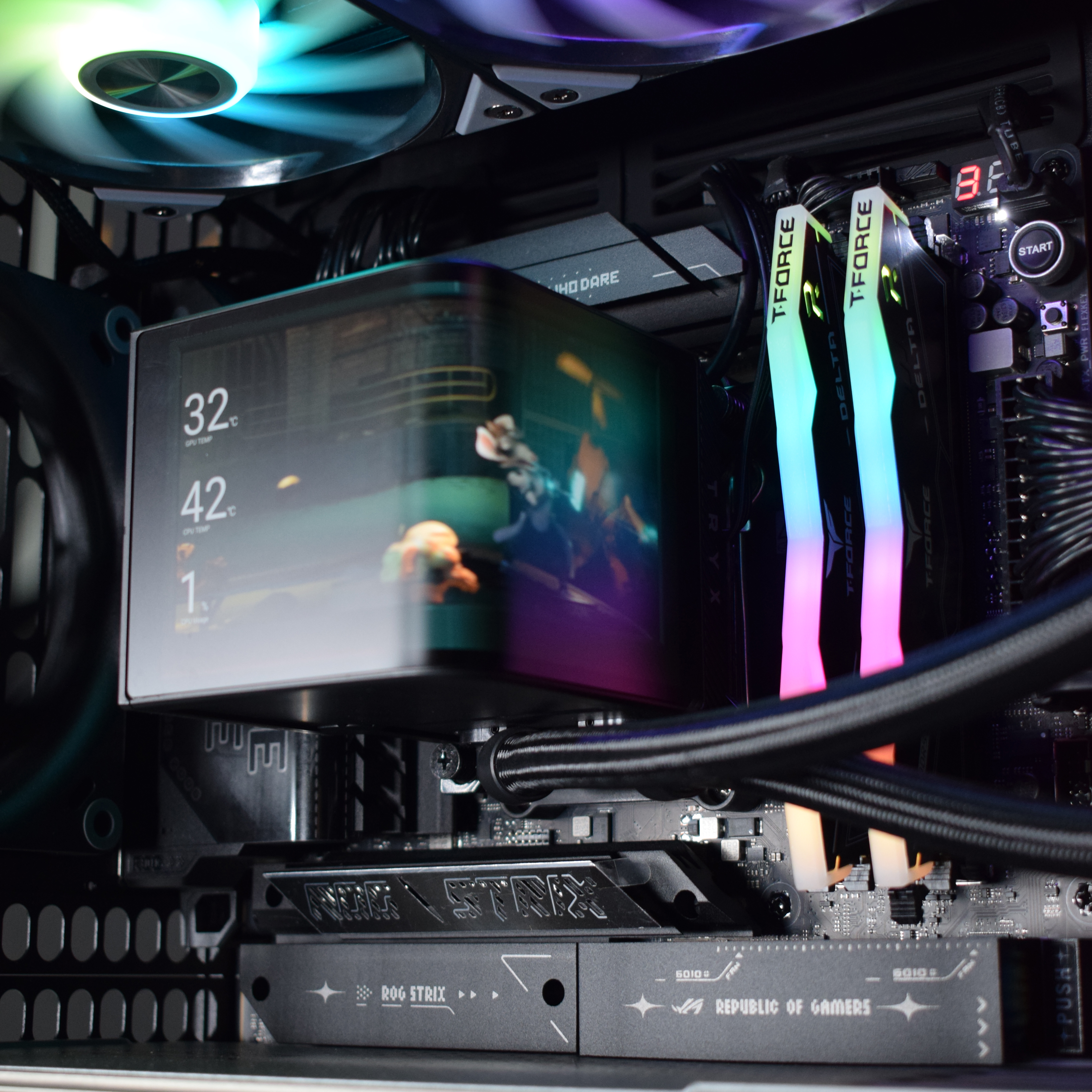 King Mod Systems - Computador King Mod Limited-PC Ryzen 9 9950X3D 32GB DDR5 2TB RX 9070 XT WiFi W11