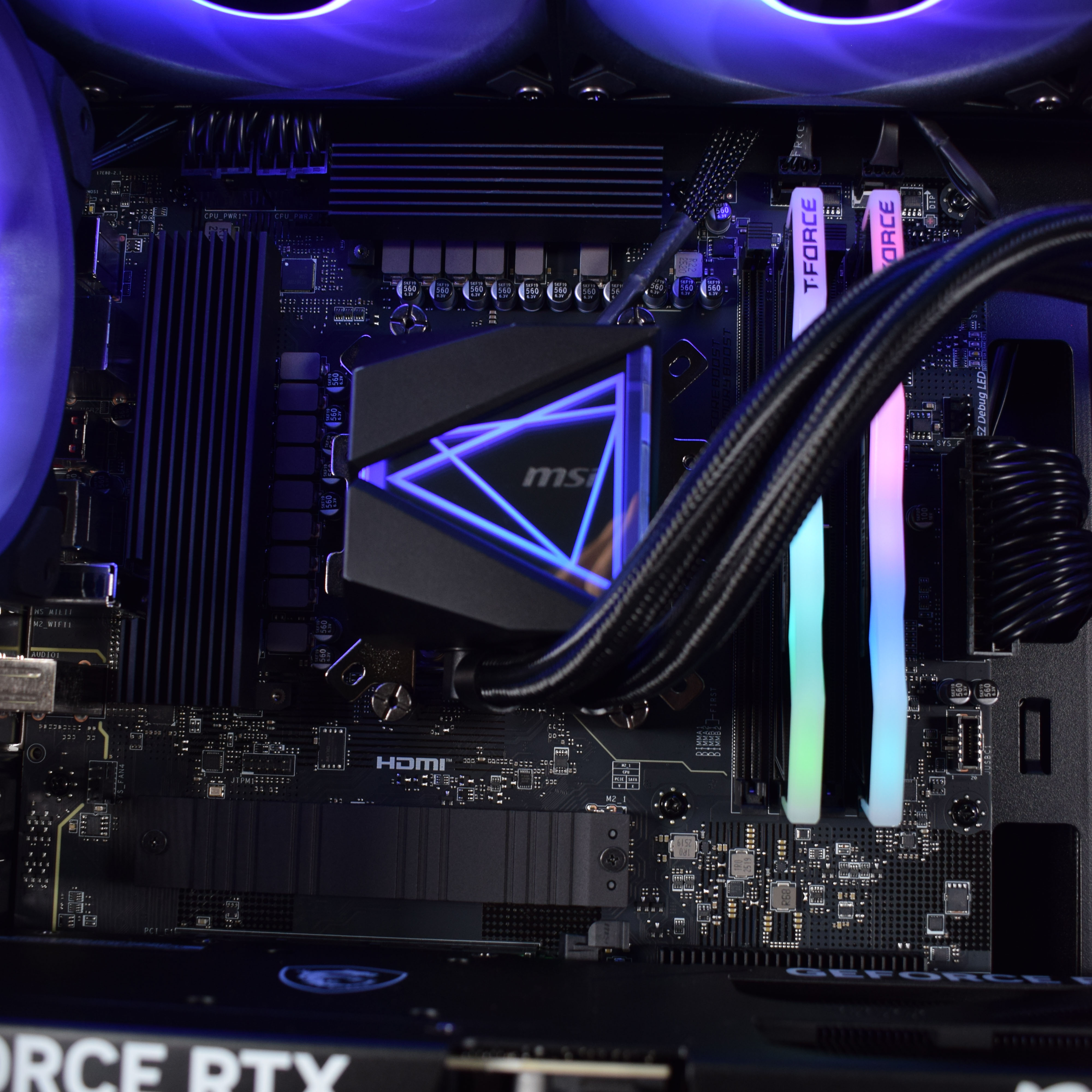 King Mod Systems - Computador King Mod Gamer-PC Powered by MSI Ryzen 7 9800X3D 32GB DDR5 2TB RTX 5080 WiFi W11