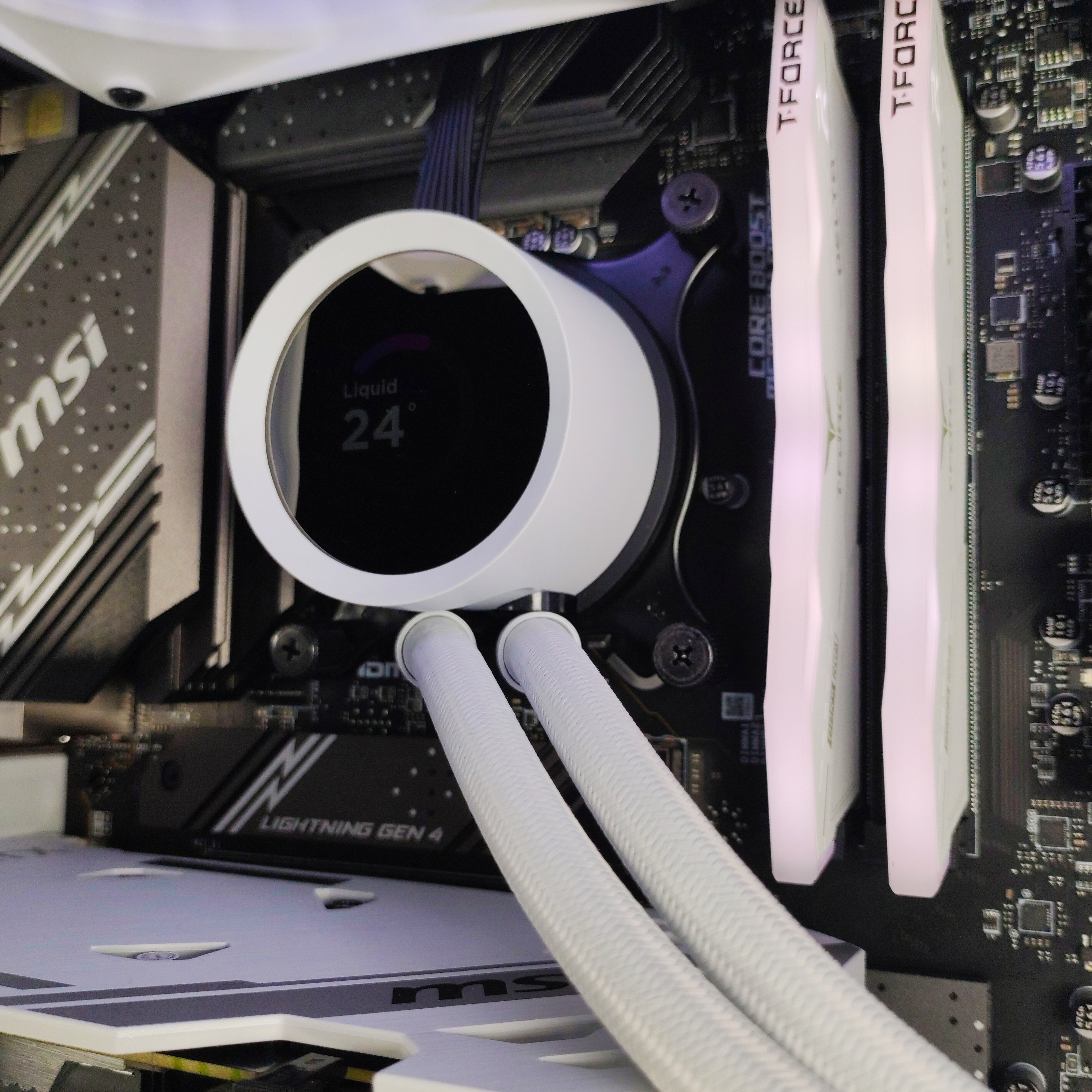 King Mod Systems - Computador King Mod Limited-PC NZXT Intel i5 14600KF 32GB DDR5 1TB RTX 4060 WiFi W11