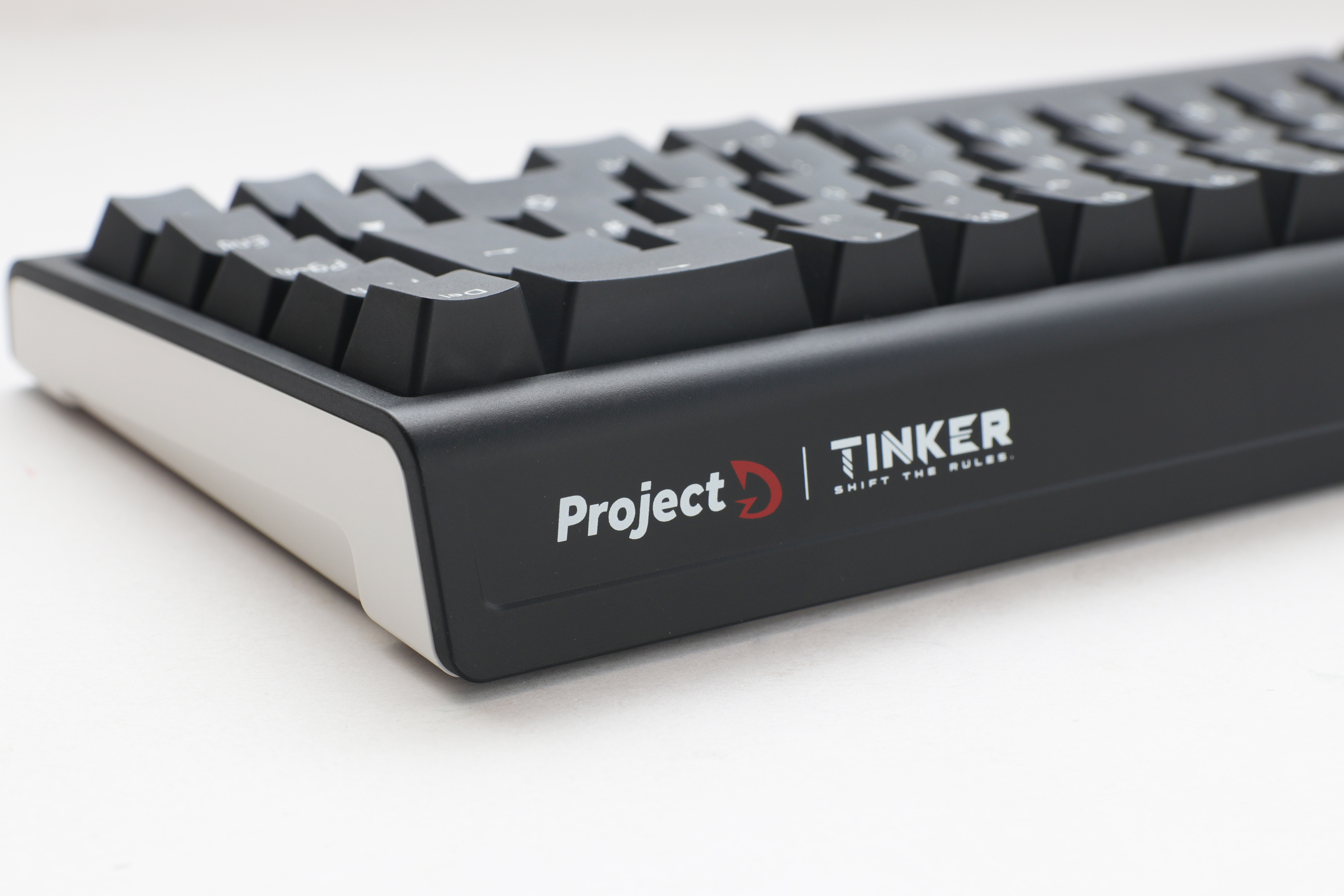 Ducky - Teclado Mecânico Ducky Tinker65 65% RGB Black MX-Brown (ES)