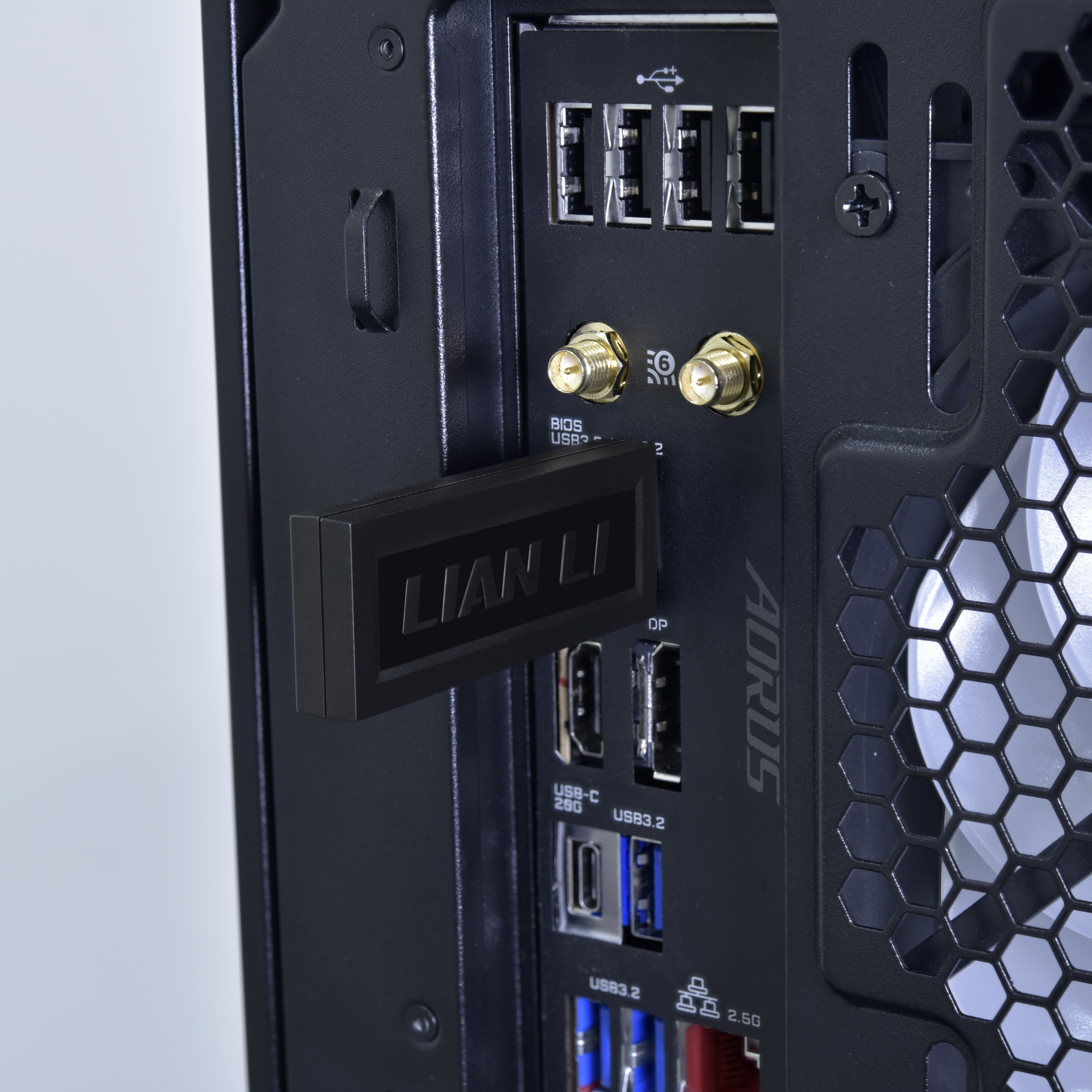 Lian Li - Controlador Wireless Lian Li Preto V2