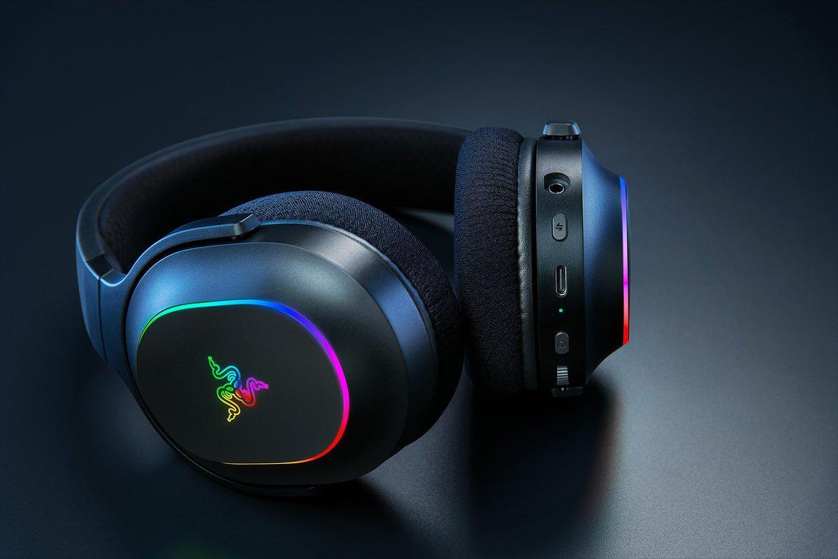 Picture of Picture of Headset Razer Barracuda X Chroma Wireless/Bluetooth