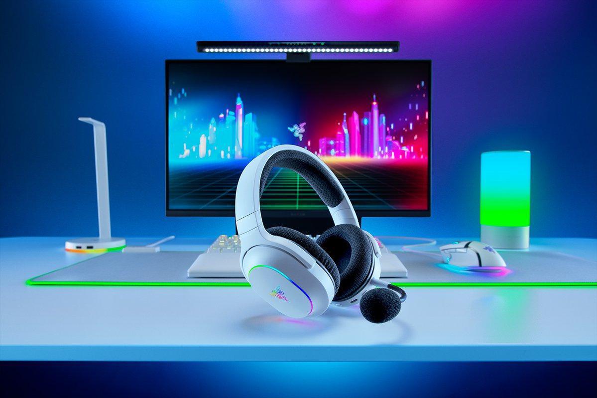 Picture of Picture of Headset Razer Barracuda X Chroma Wireless/Bluetooth - Mercury