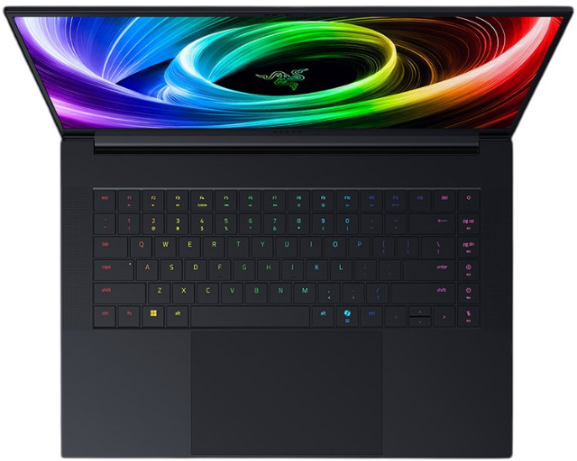 Razer - Portátil Razer Blade 16 Ryzen AI 9 365 64GB 2TB RTX 5080 QHD+ 240Hz OLED W11