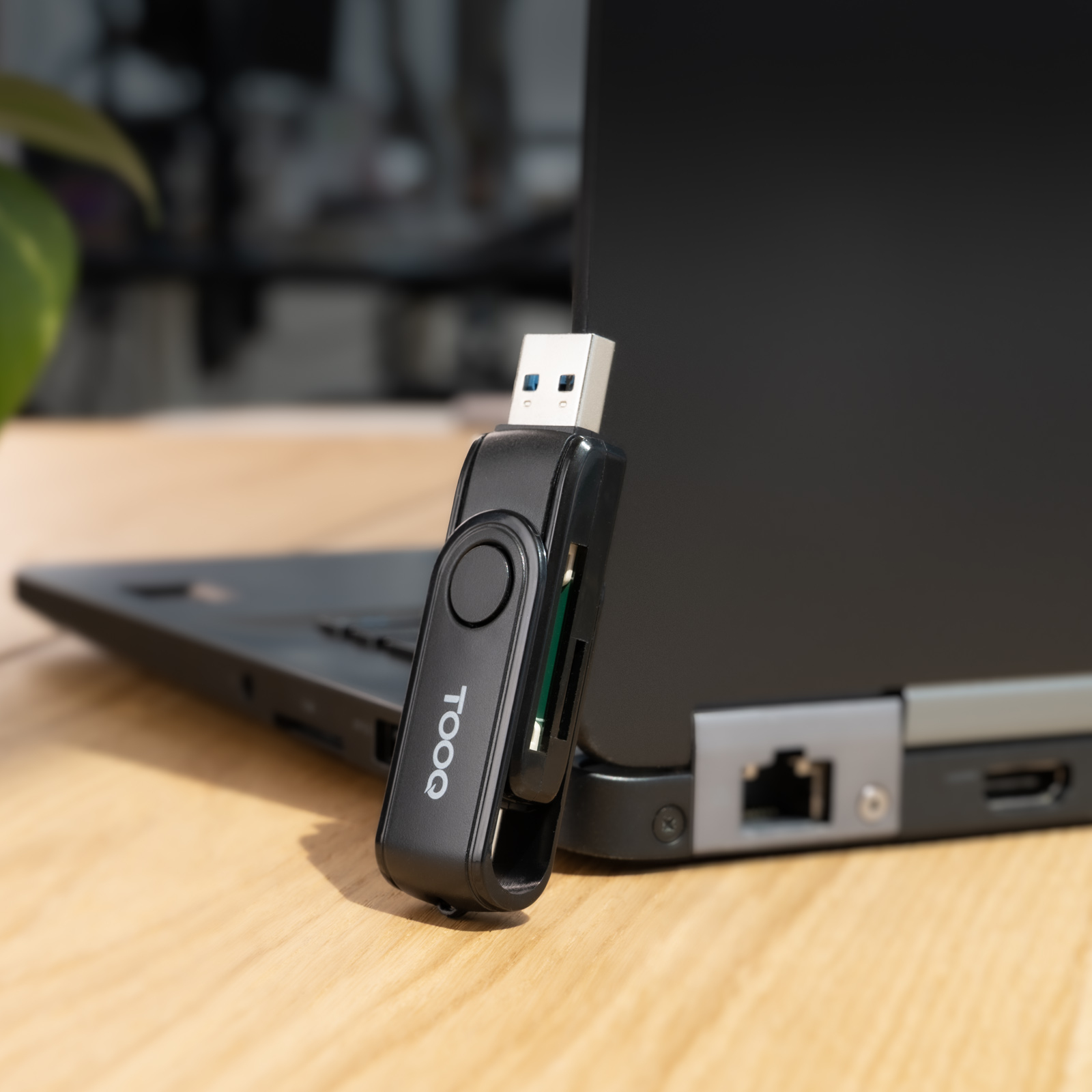 Tooq - Leitor de Cartões Tooq USB-C 2.0+USB-A 3.0, SD/TF, Preto