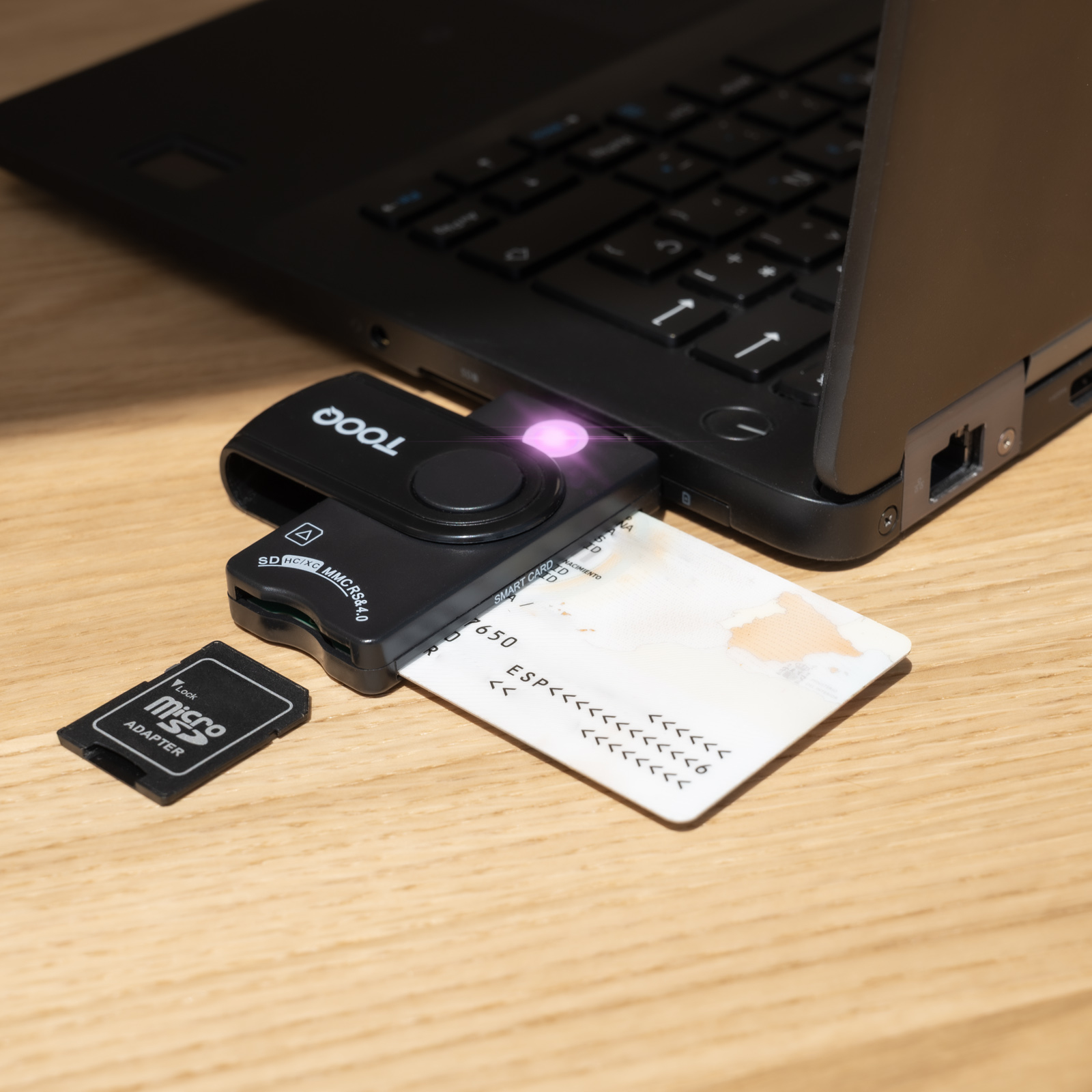 Tooq - Leitor de Cartões Tooq DNIE, SIM, SD/TF, USB-A, Preto