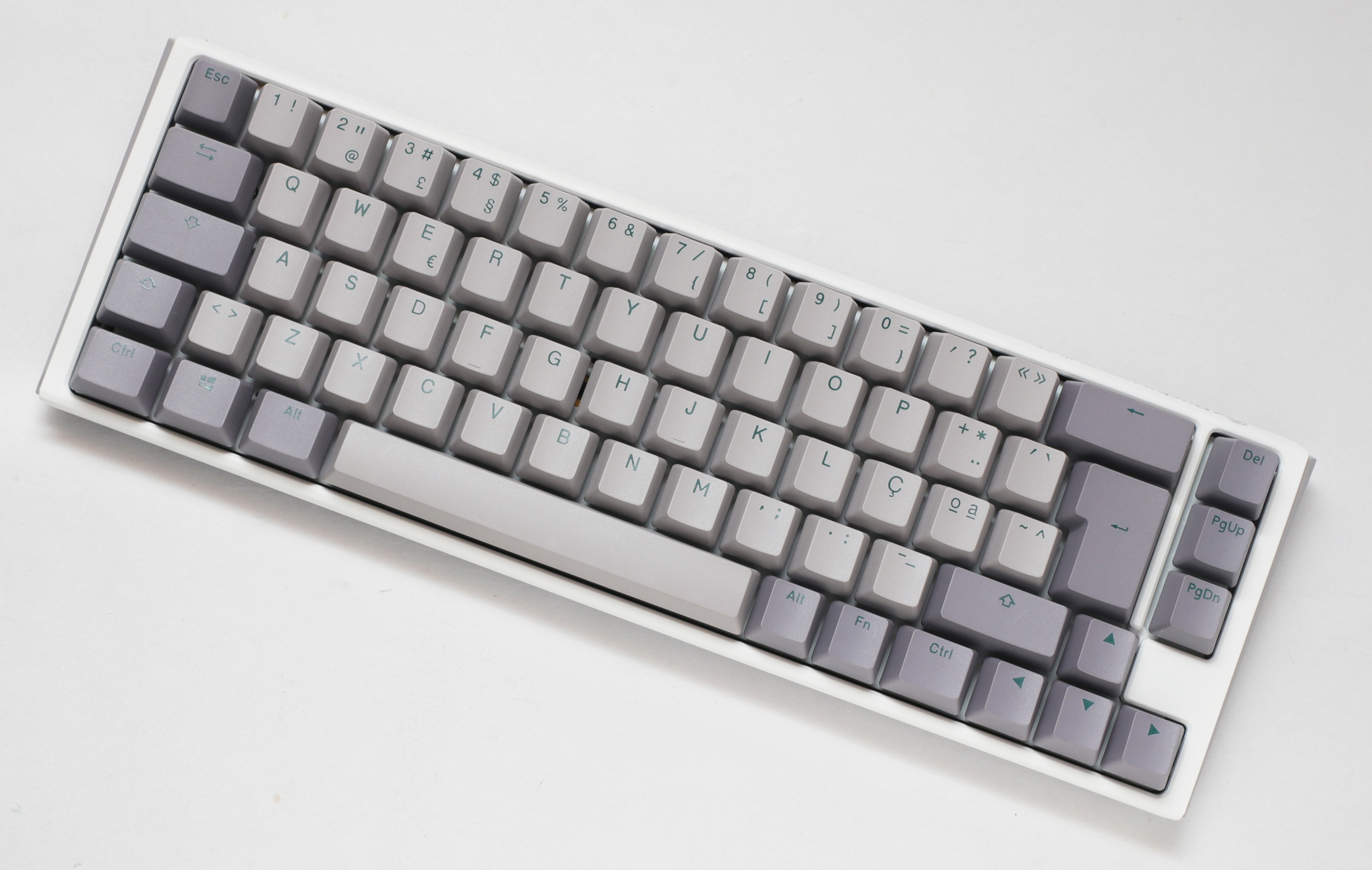 Ducky - ** B Grade ** Teclado Ducky ONE 3 Mist SF 65%, Hot-swappable, MX-Red, RGB