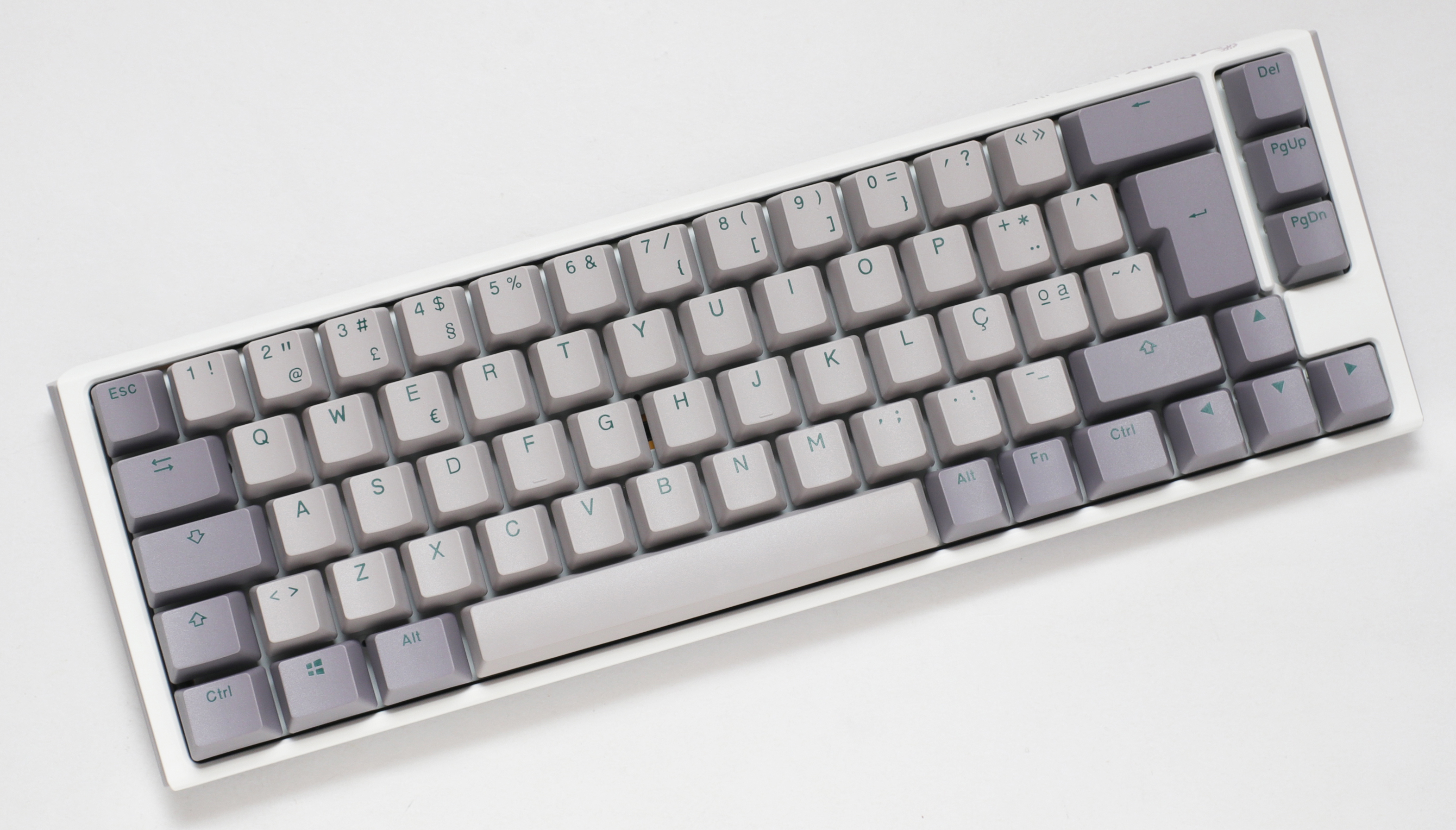 Ducky - ** B Grade ** Teclado Ducky ONE 3 Mist SF 65%, Hot-swappable, MX-Red, RGB