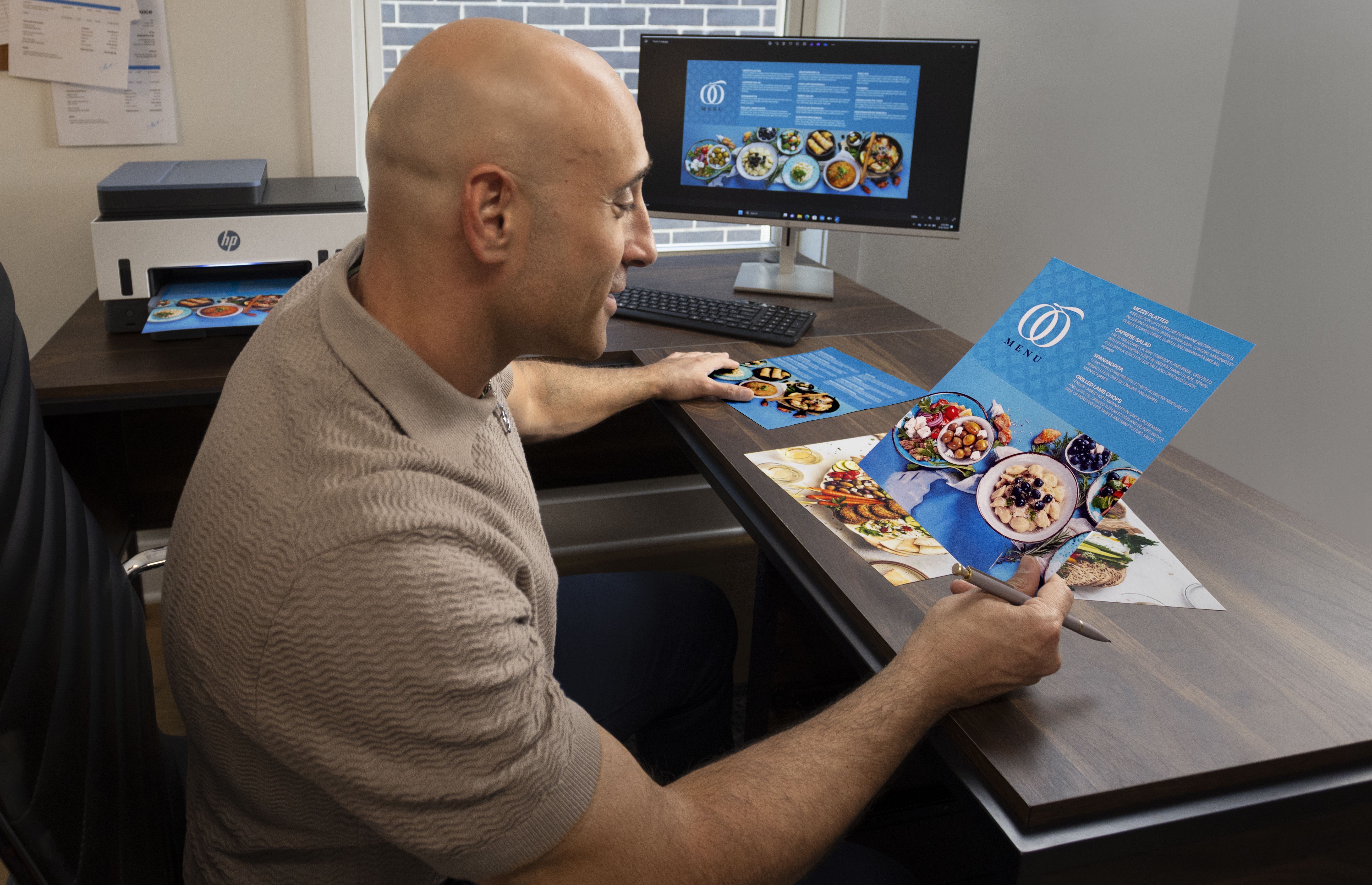 HP - Impressora Multifunções a Jato de Tinta HP Smart Tank 7605 All-in-One WiFi