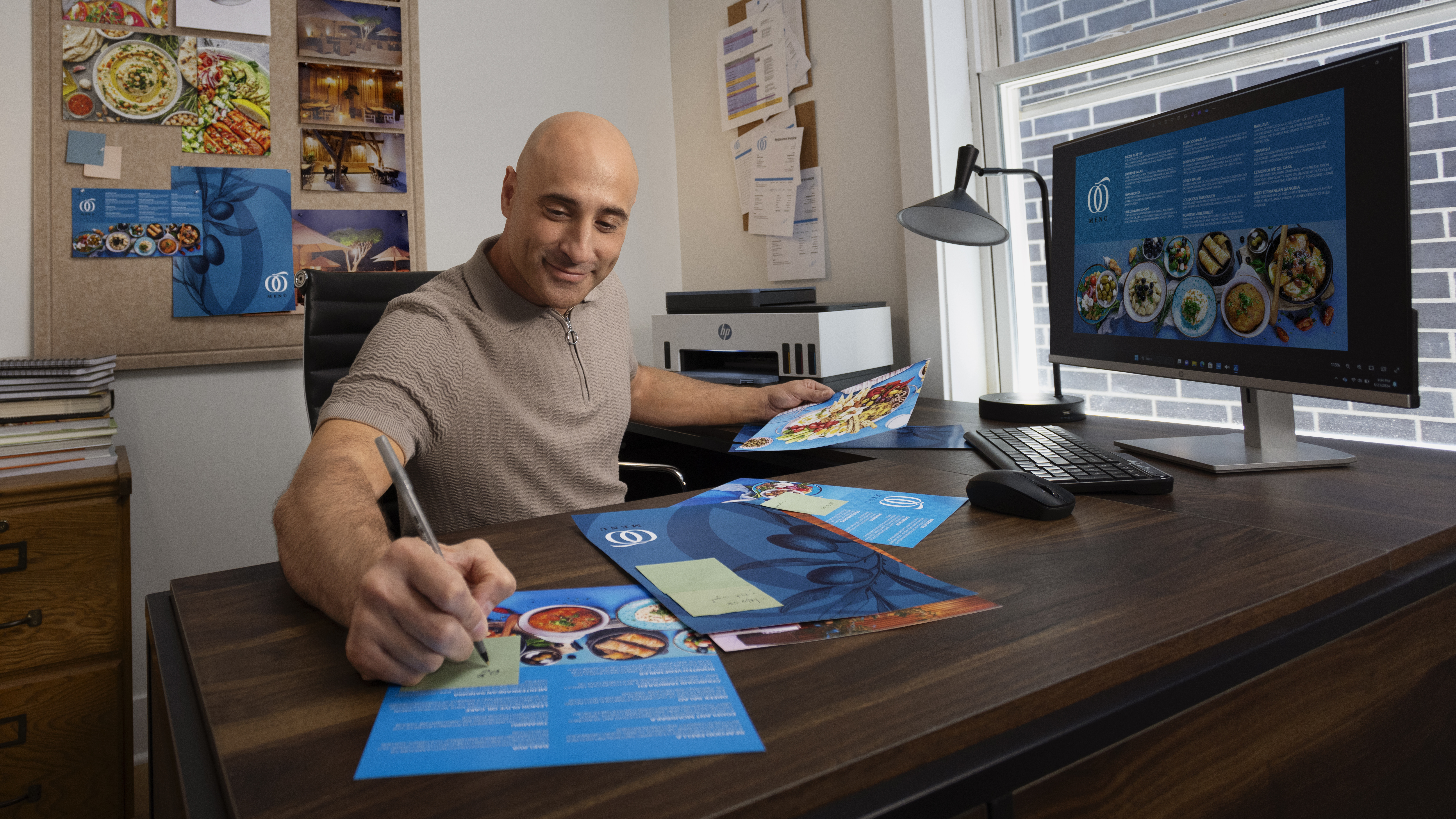 HP - Impressora Multifunções a Jato de Tinta HP Smart Tank 7605 All-in-One WiFi