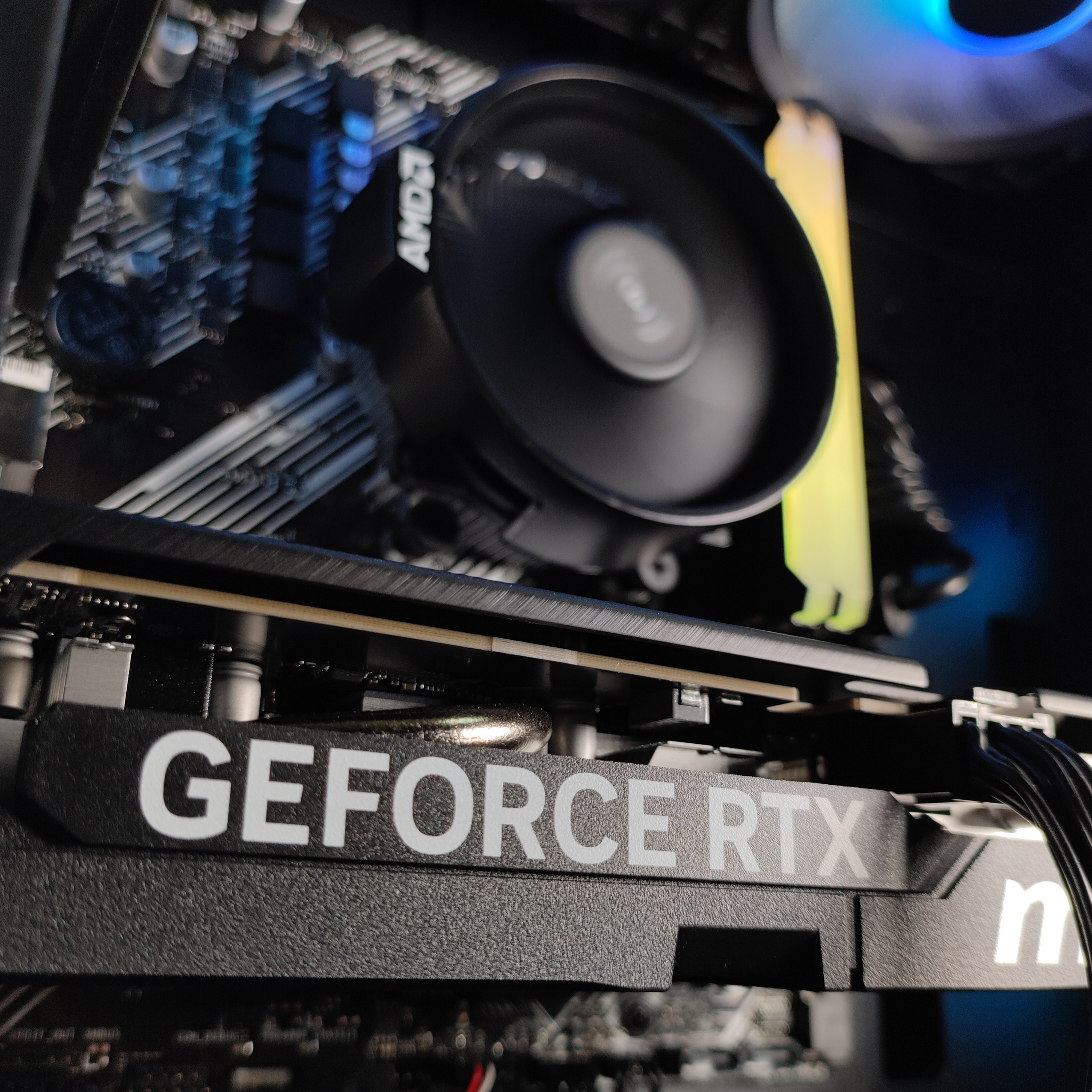 AURA PC - Computador AURA Gamer-PC Ryzen 5 5600 32GB DDR4 1TB RTX 5060 Ti 16GB WiFi W11