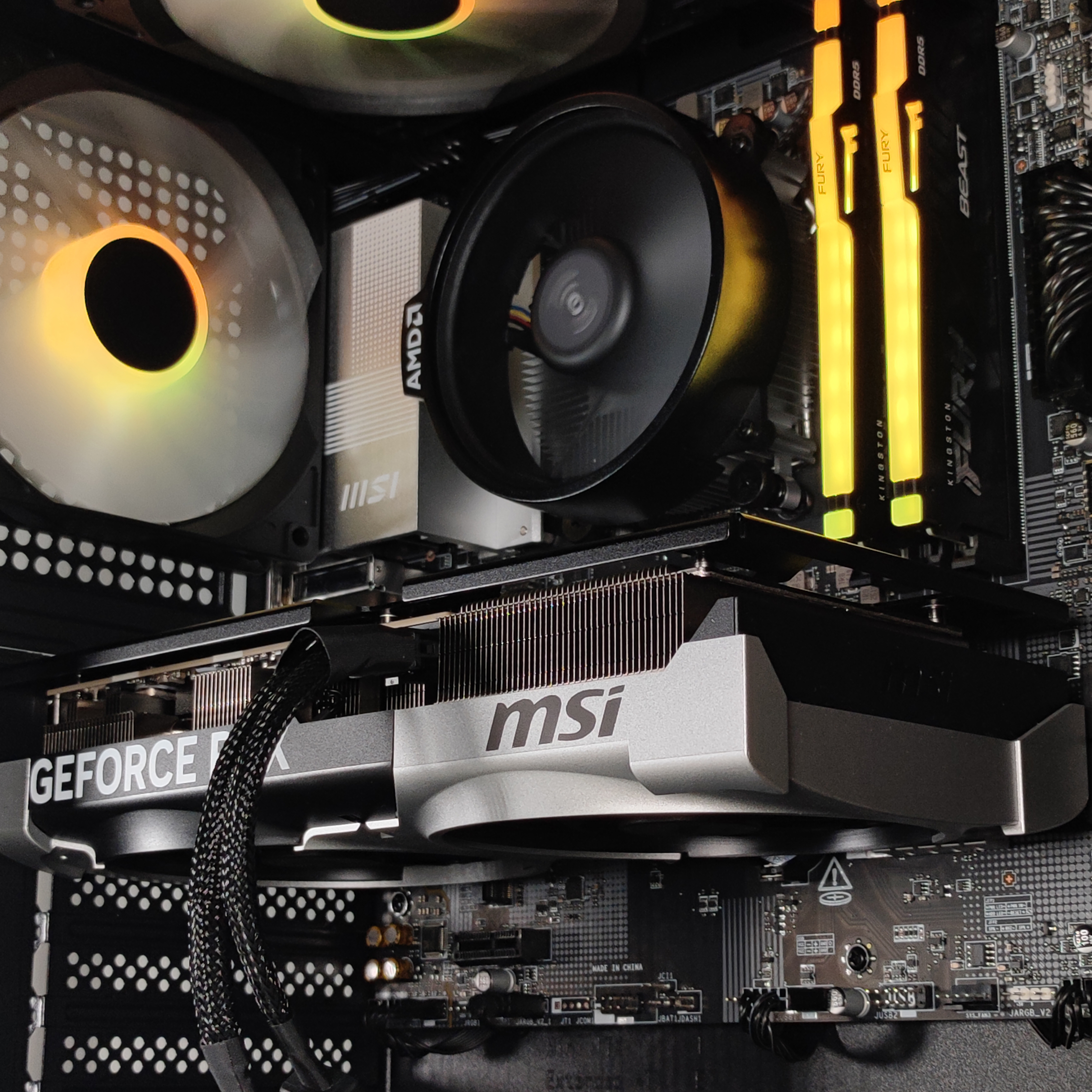 AURA PC - Computador AURA Gamer-PC TEAM 7 EDITION Ryzen 5 7500F 32GB DDR5 1TB RTX 5070 WiFi W11