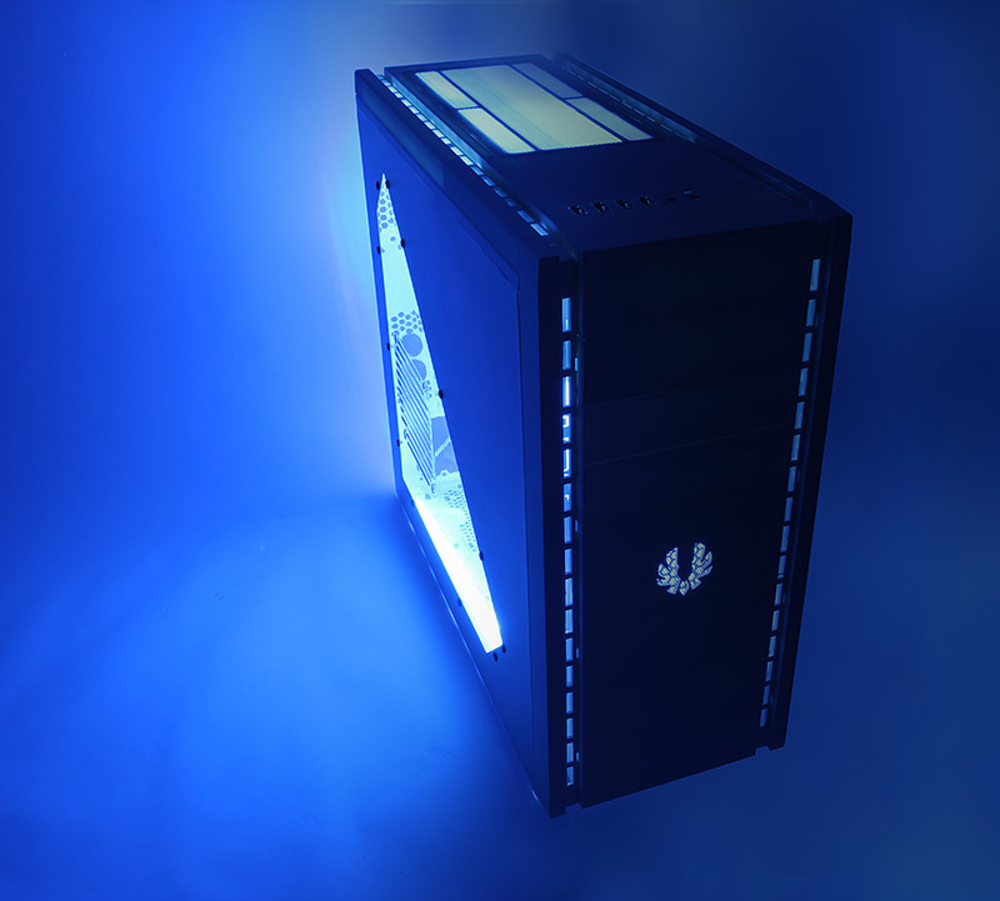 BitFenix - Caixa ATX BitFenix Shinobi Core USB 3.0 Branco Janela Acrílica