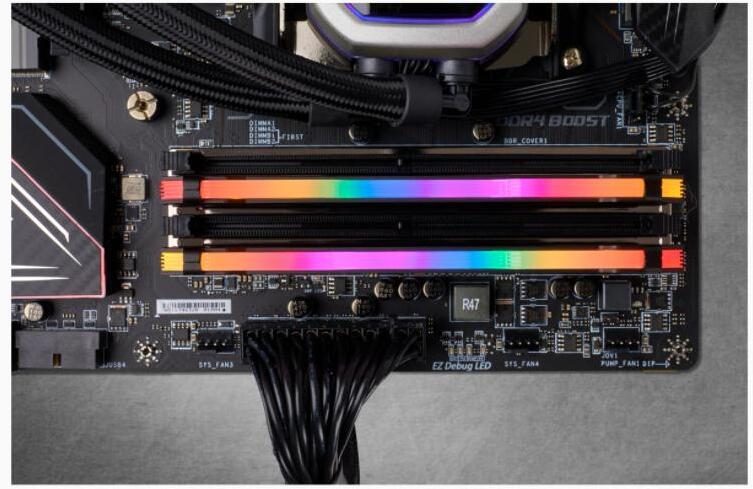 Corsair - Corsair Kit 32GB (2 x 16GB) DDR4 3200MHz Vengeance RGB Pro CL16