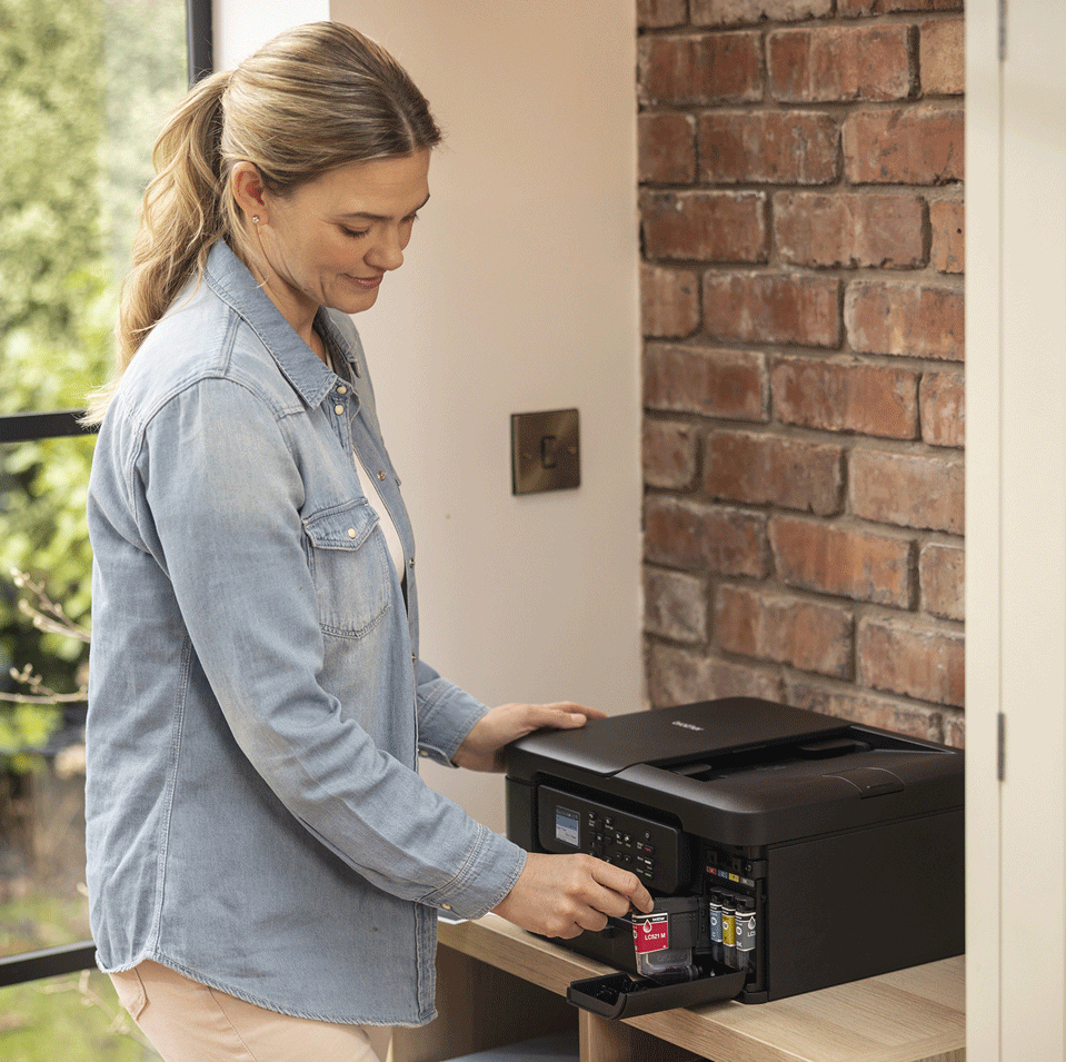 Brother - Impressora Multifunções a Jato de Tinta Brother DCP-J1360DW WiFi