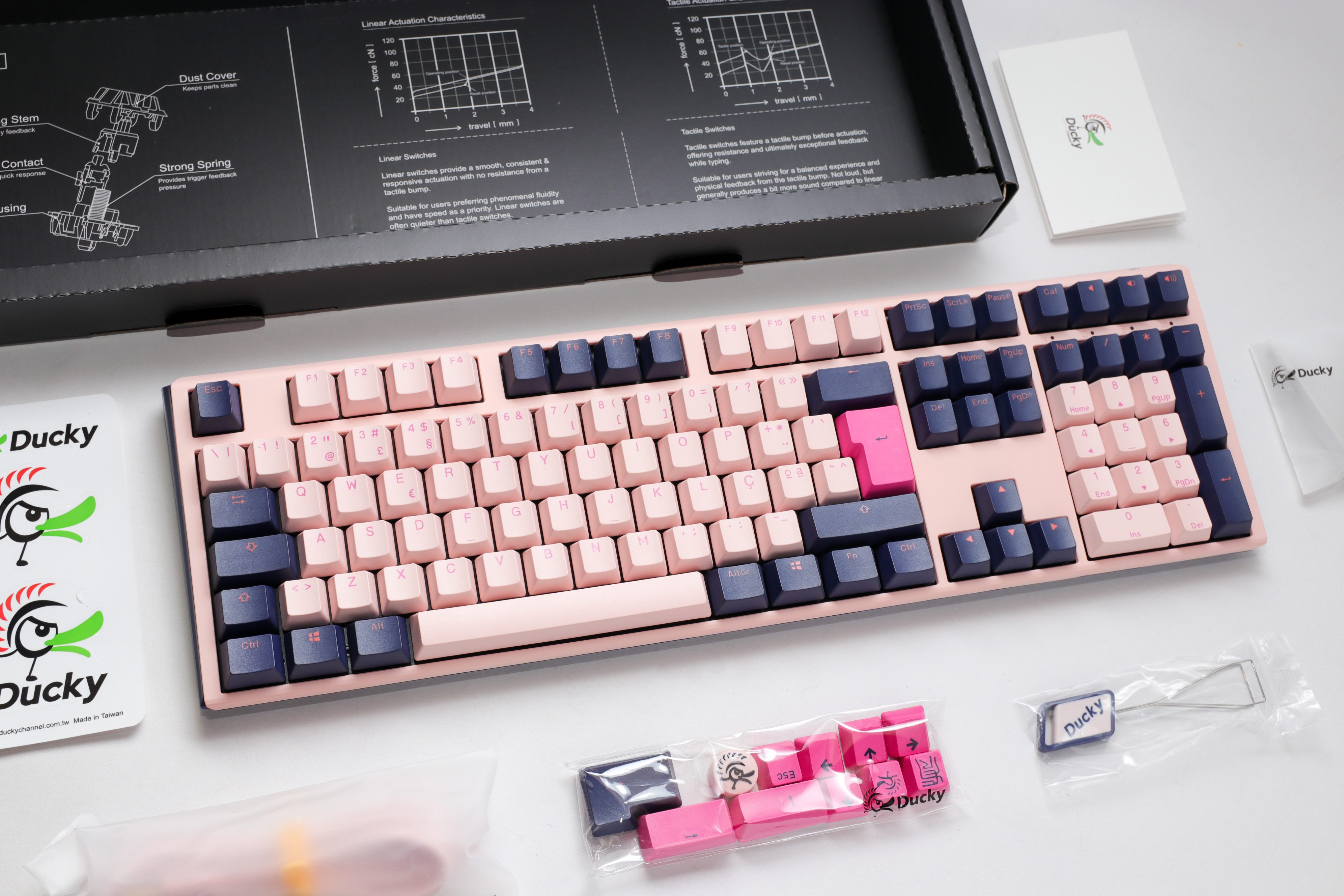 Ducky - Teclado Ducky One 3 Fuji Full-Size; Hot-swappable; MX-Brown; PBT - Mecânico (PT)