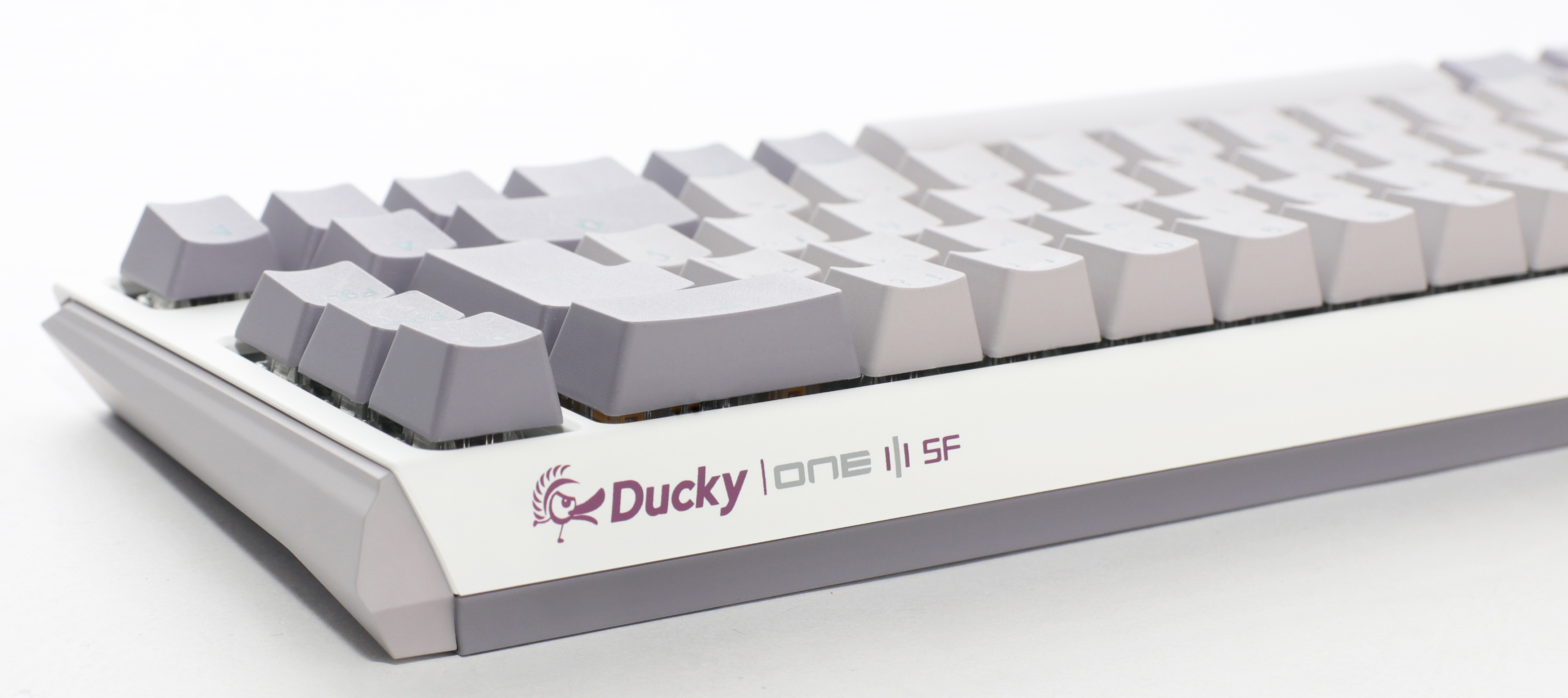 Ducky - Teclado Mecânico Ducky ONE 3 Mist SF 65% RGB MX-Brown (PT)
