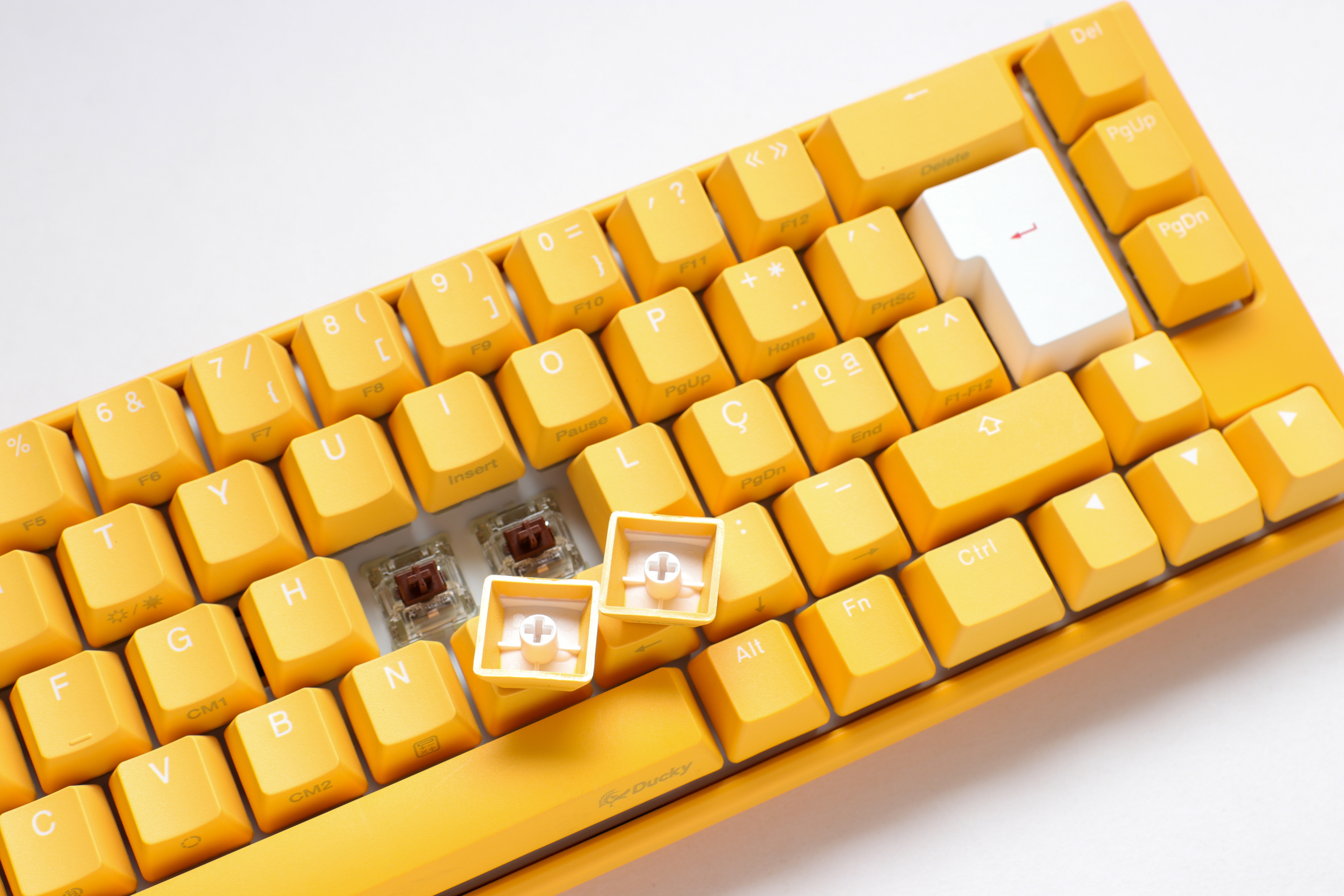 Ducky - Teclado Ducky ONE 3 Yellow Ducky SF 65%, Hot-swappable, MX-Brown, RGB, PBT - Mecânico (PT)