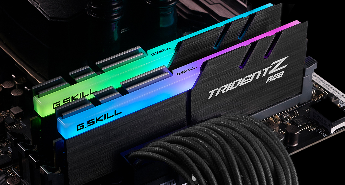 G.Skill - G.Skill Kit 16GB (2 X 8GB) DDR4 3200MHz Trident Z RGB AMD CL16