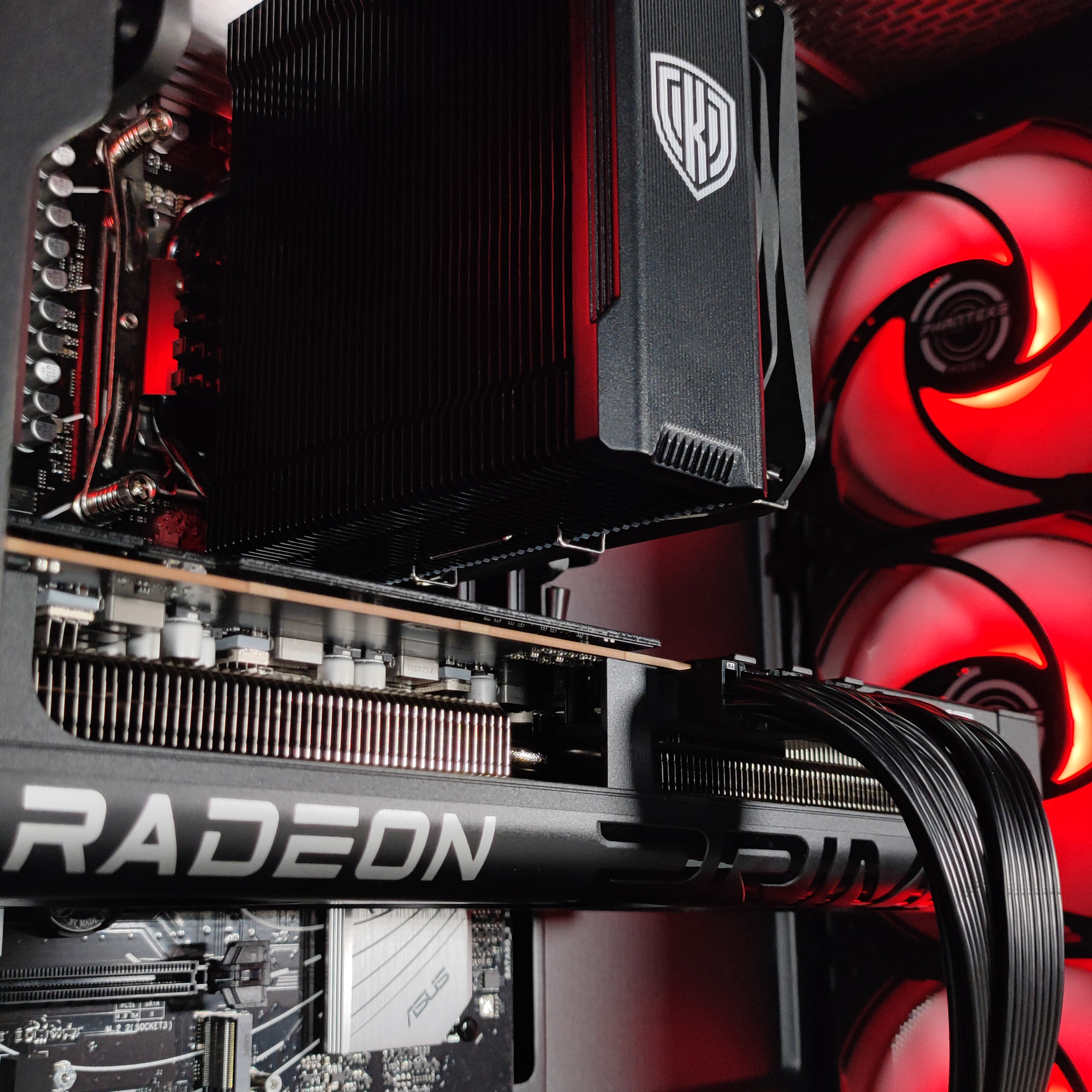 King Mod Systems - Computador King Mod Gamer-PC Mach 5R Ryzen 5 7600X3D 32GB DDR5 2TB RX 9070 XT WiFi W11