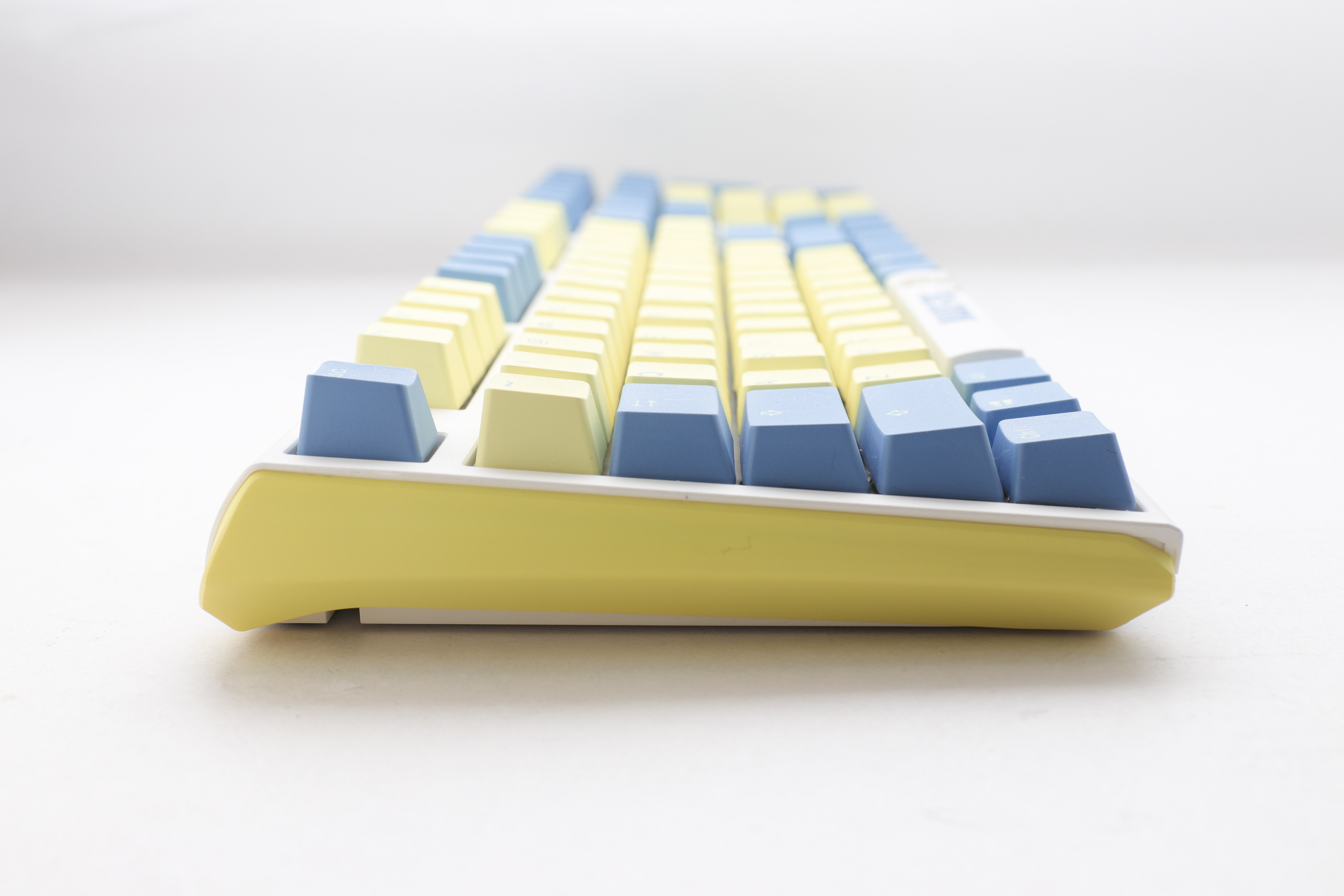 Ducky - Teclado Ducky One 3 x Fallout Vault-Tec Limited Edition MX-Speed Silver + Tapete (US)