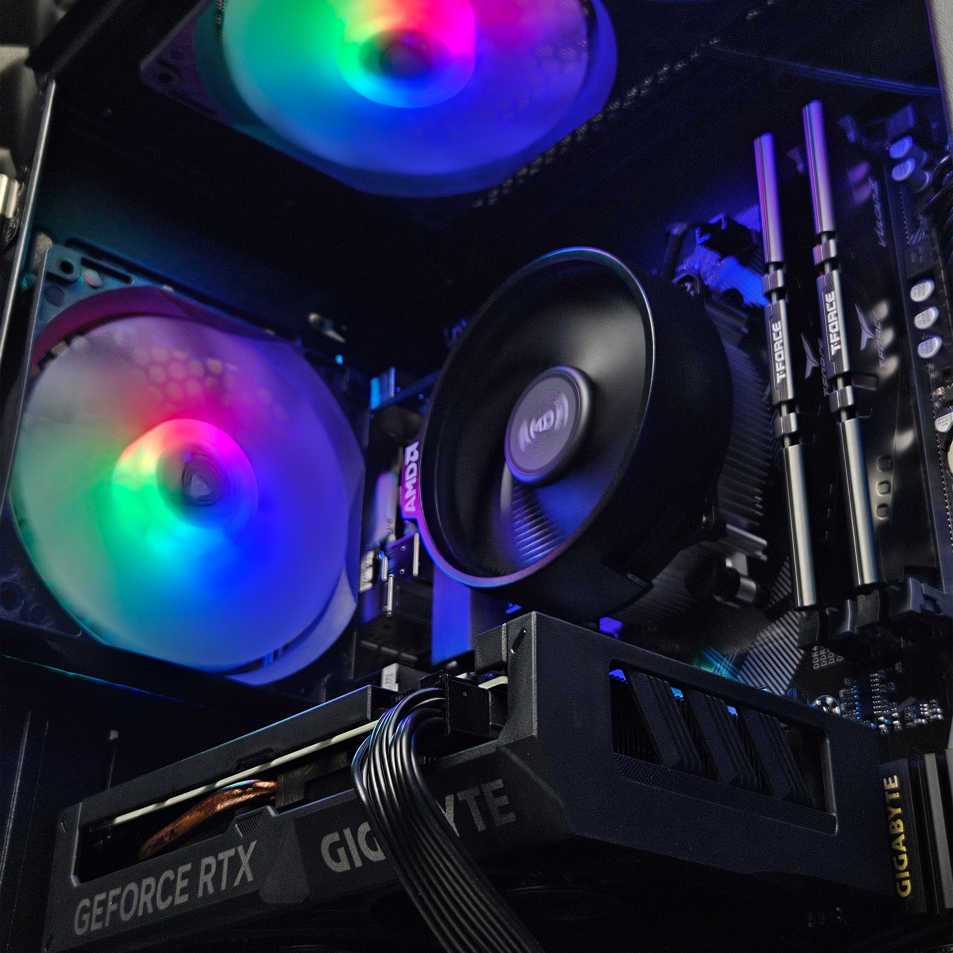 King Mod Systems - Computador King Mod Gamer-PC Ryzen 5 5600 32GB DDR4 512GB RTX 4060 8GB WiFi W11
